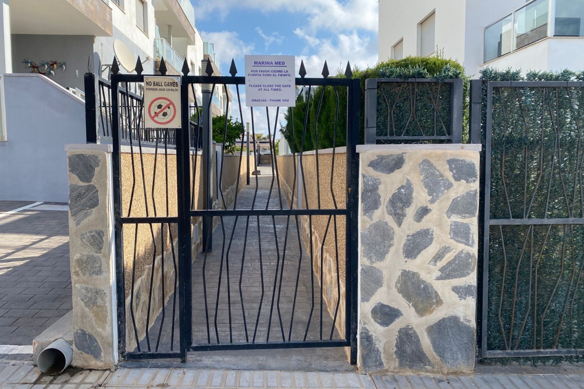Wiederverkauf - Bungalow -
Orihuela Costa - Costa Blanca