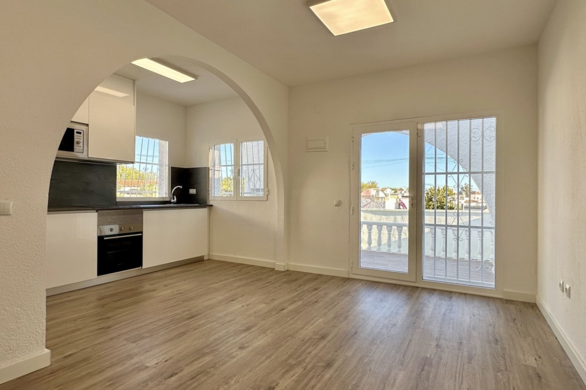 Wiederverkauf - Bungalow -
Orihuela Costa - Costa Blanca