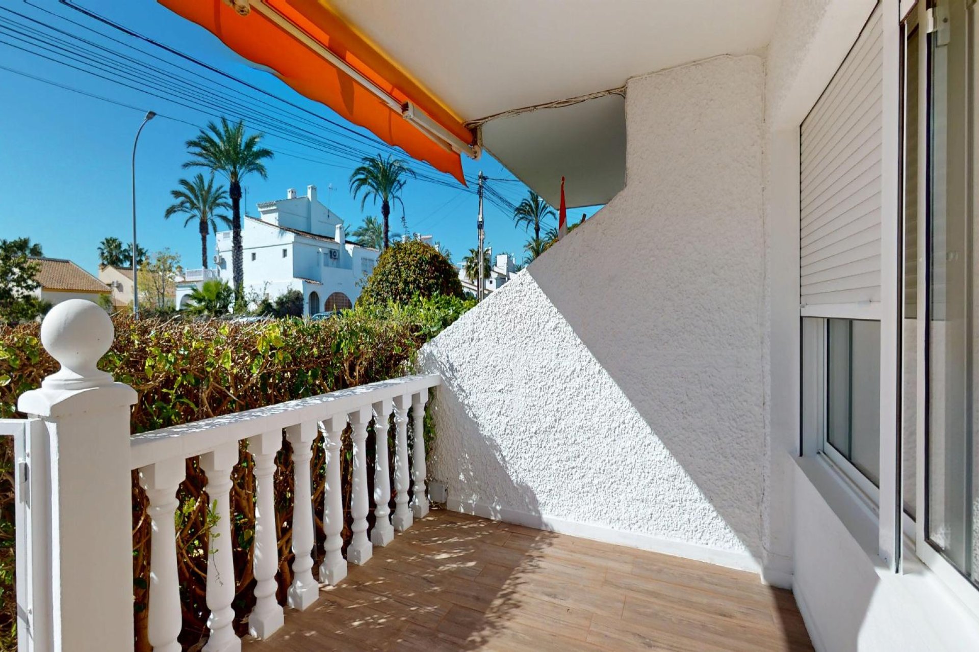 Wiederverkauf - Bungalow -
Orihuela Costa - Costa Blanca