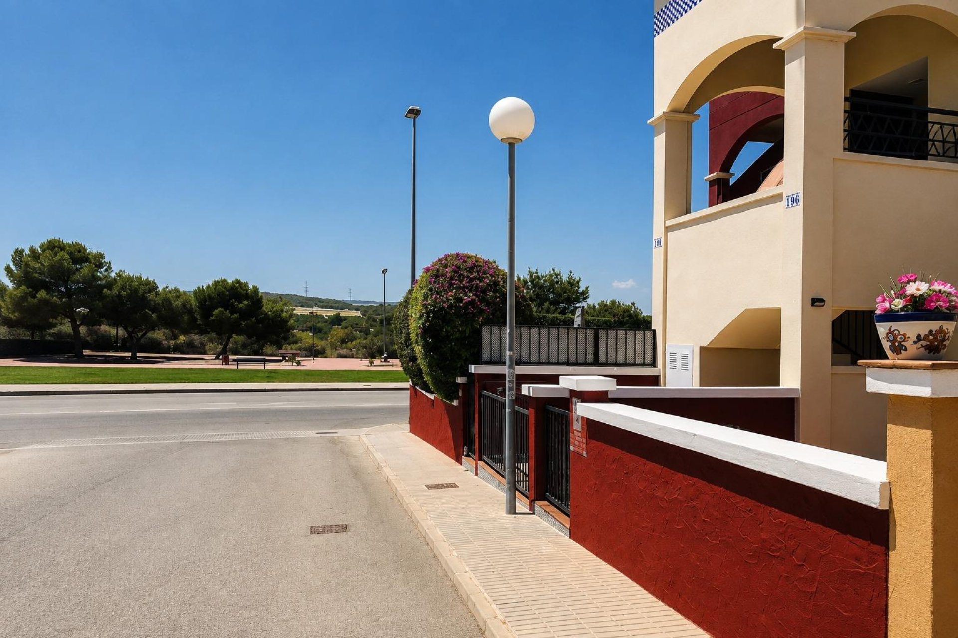 Wiederverkauf - Bungalow -
Orihuela Costa - Costa Blanca