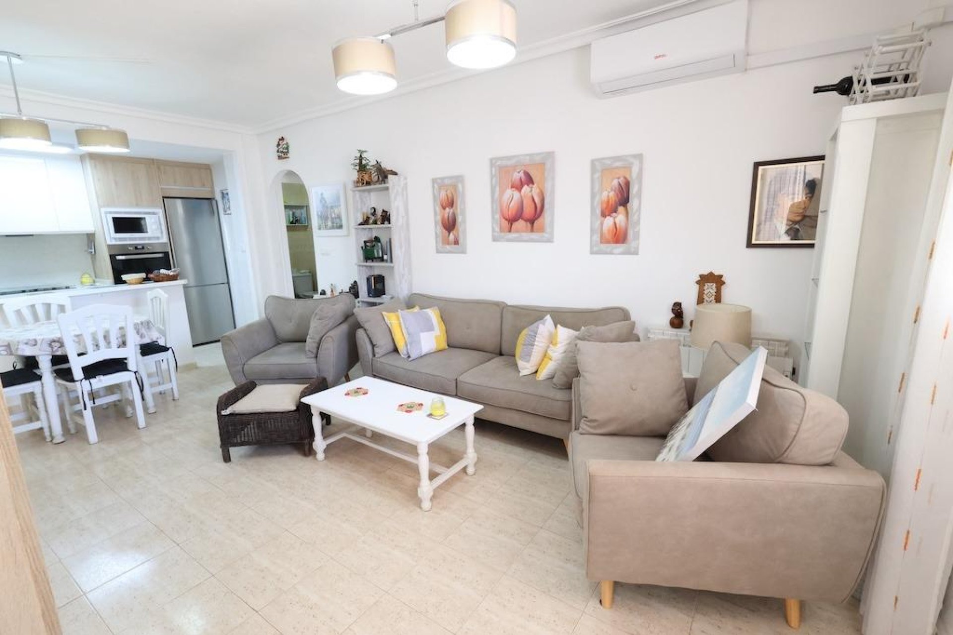 Wiederverkauf - Bungalow -
Orihuela Costa - Costa Blanca