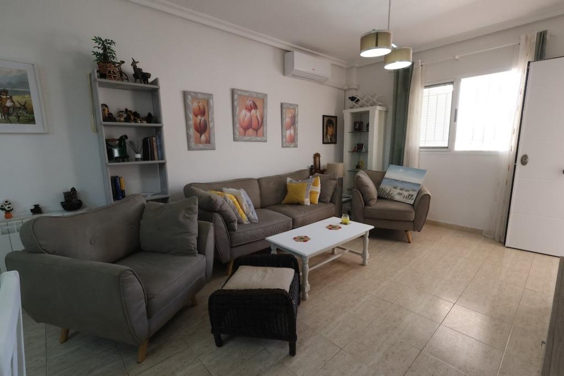 Wiederverkauf - Bungalow -
Orihuela Costa - Costa Blanca