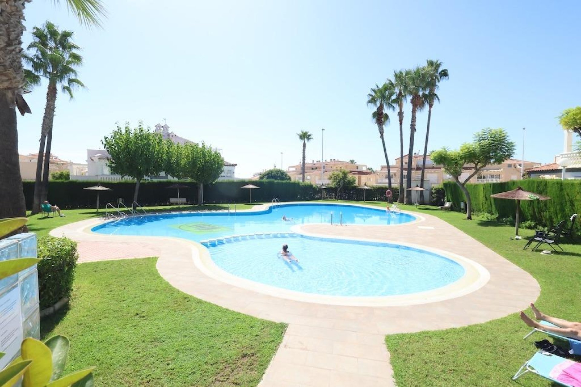 Wiederverkauf - Bungalow -
Orihuela Costa - Costa Blanca