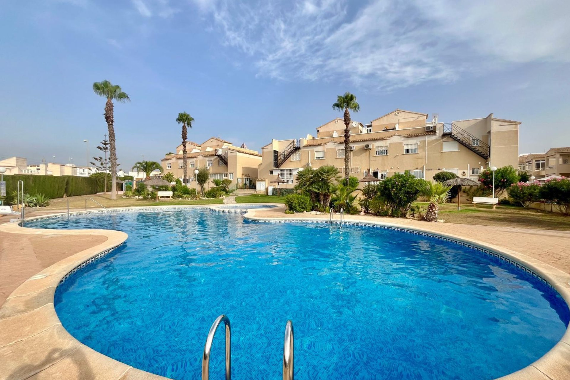 Wiederverkauf - Bungalow -
Orihuela Costa - La Chismosa