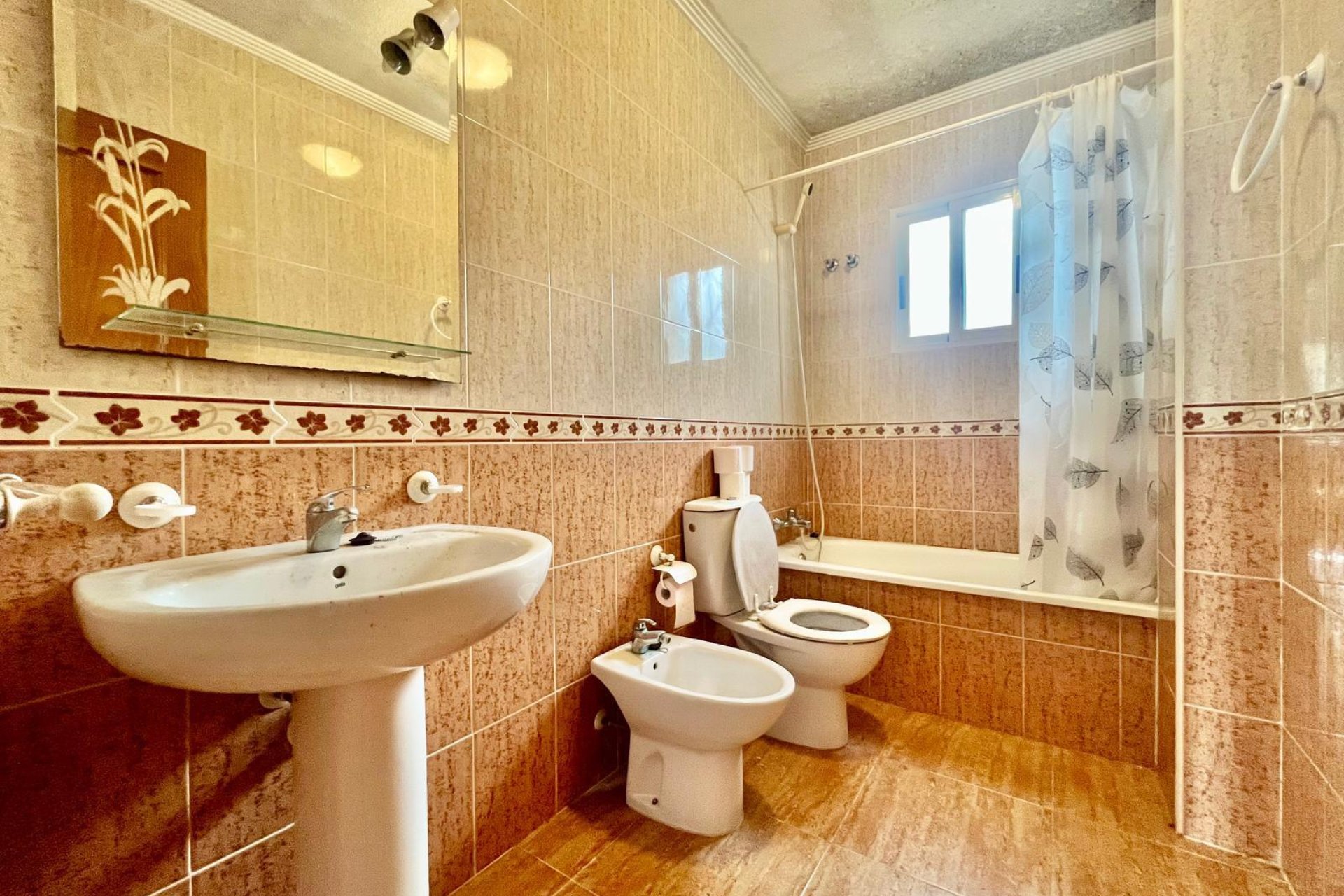 Wiederverkauf - Bungalow -
Orihuela Costa - La Chismosa