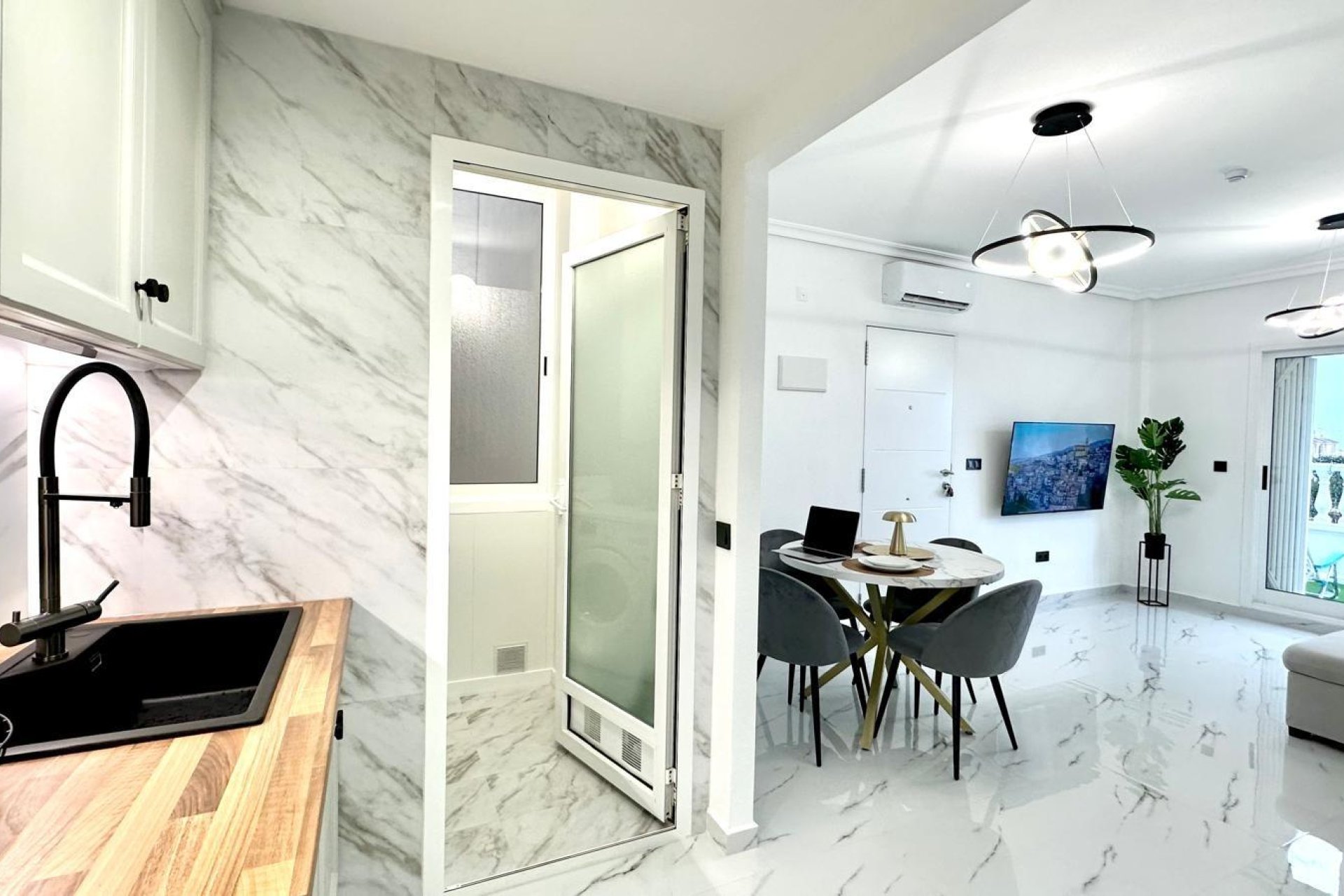 Wiederverkauf - Bungalow -
Orihuela Costa - Playa Flamenca Norte