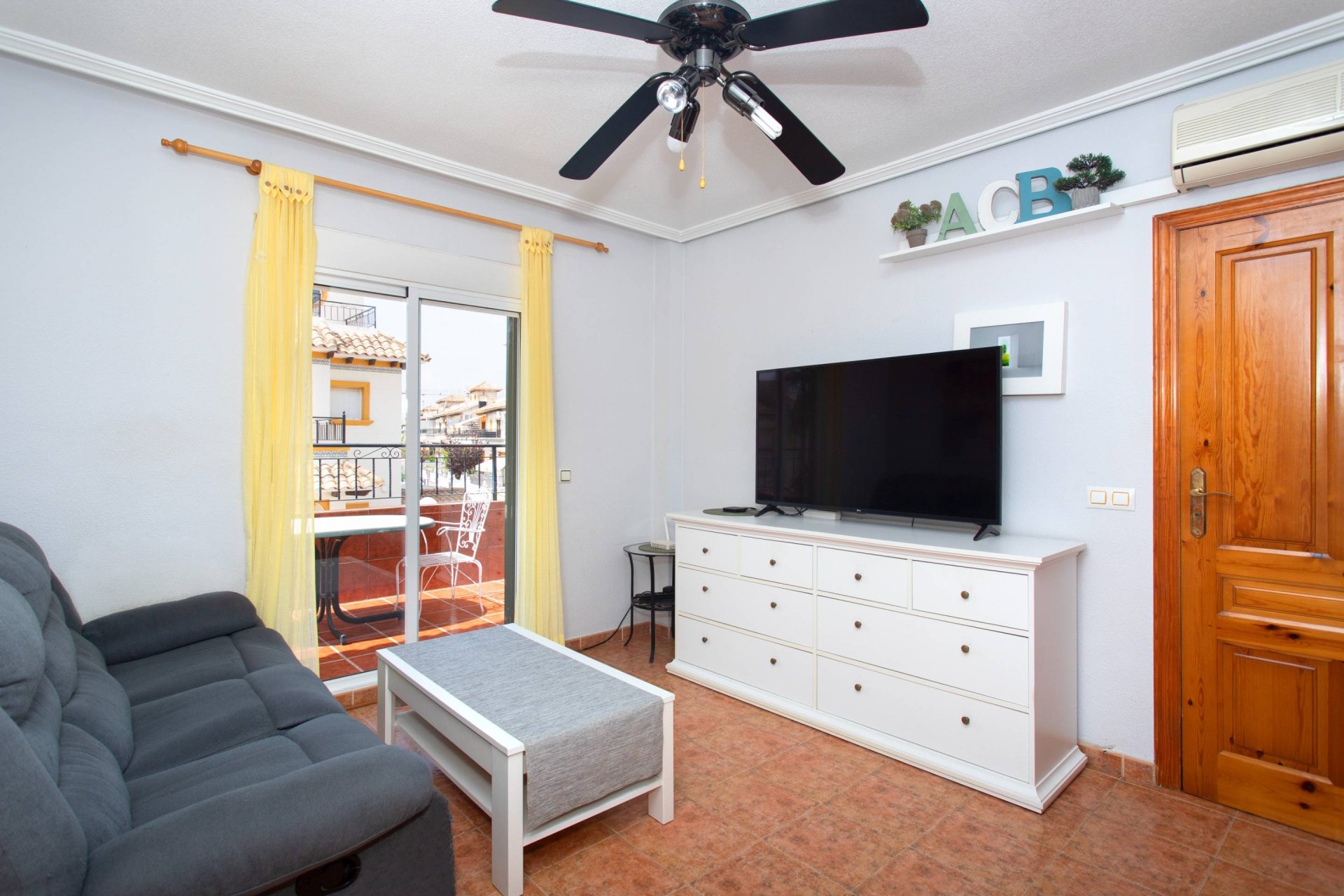 Wiederverkauf - Bungalow -
Orihuela Costa - Rocio Del Mar