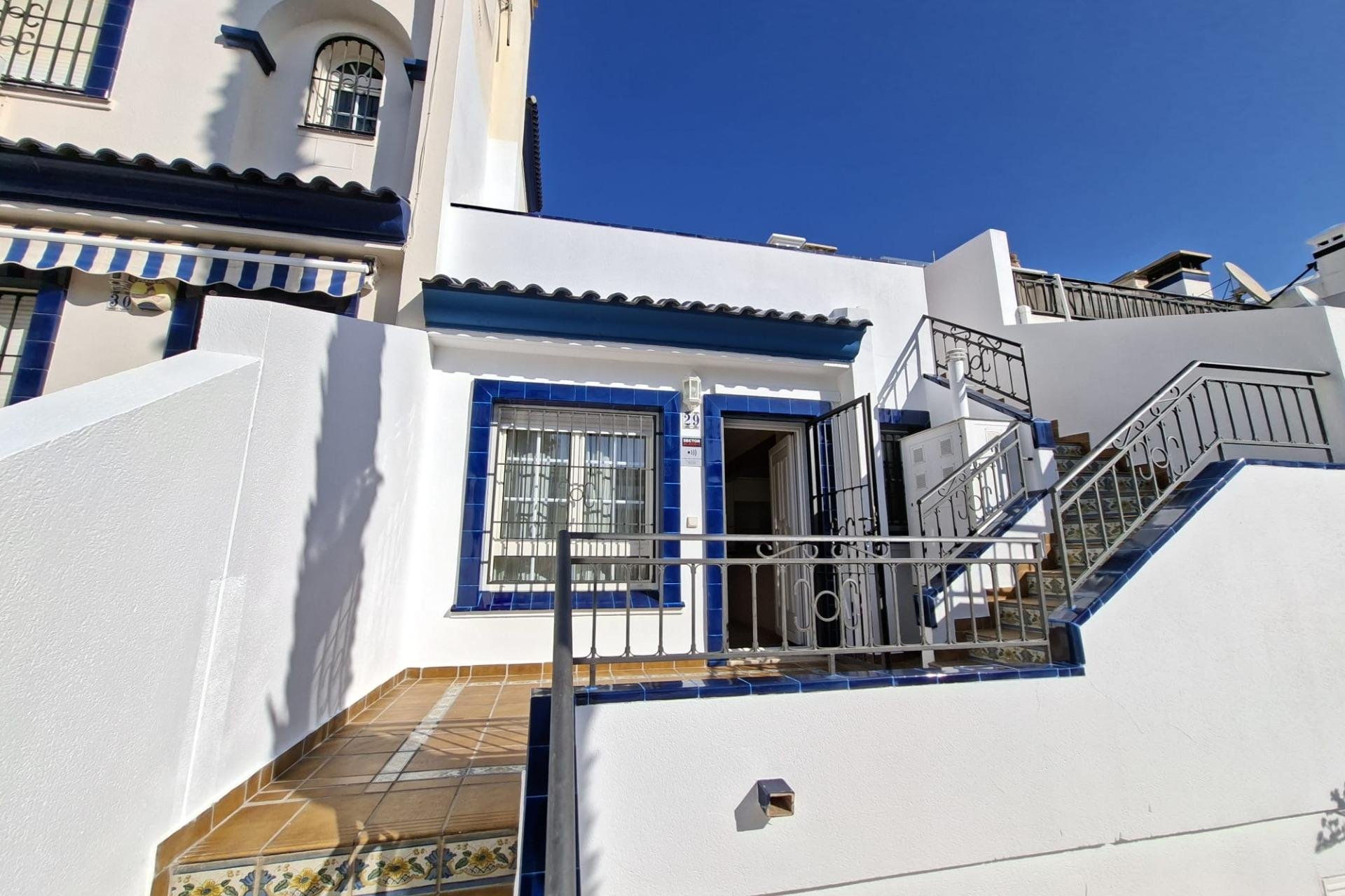 Wiederverkauf - Bungalow -
Orihuela Costa - Villamartín-las Filipinas