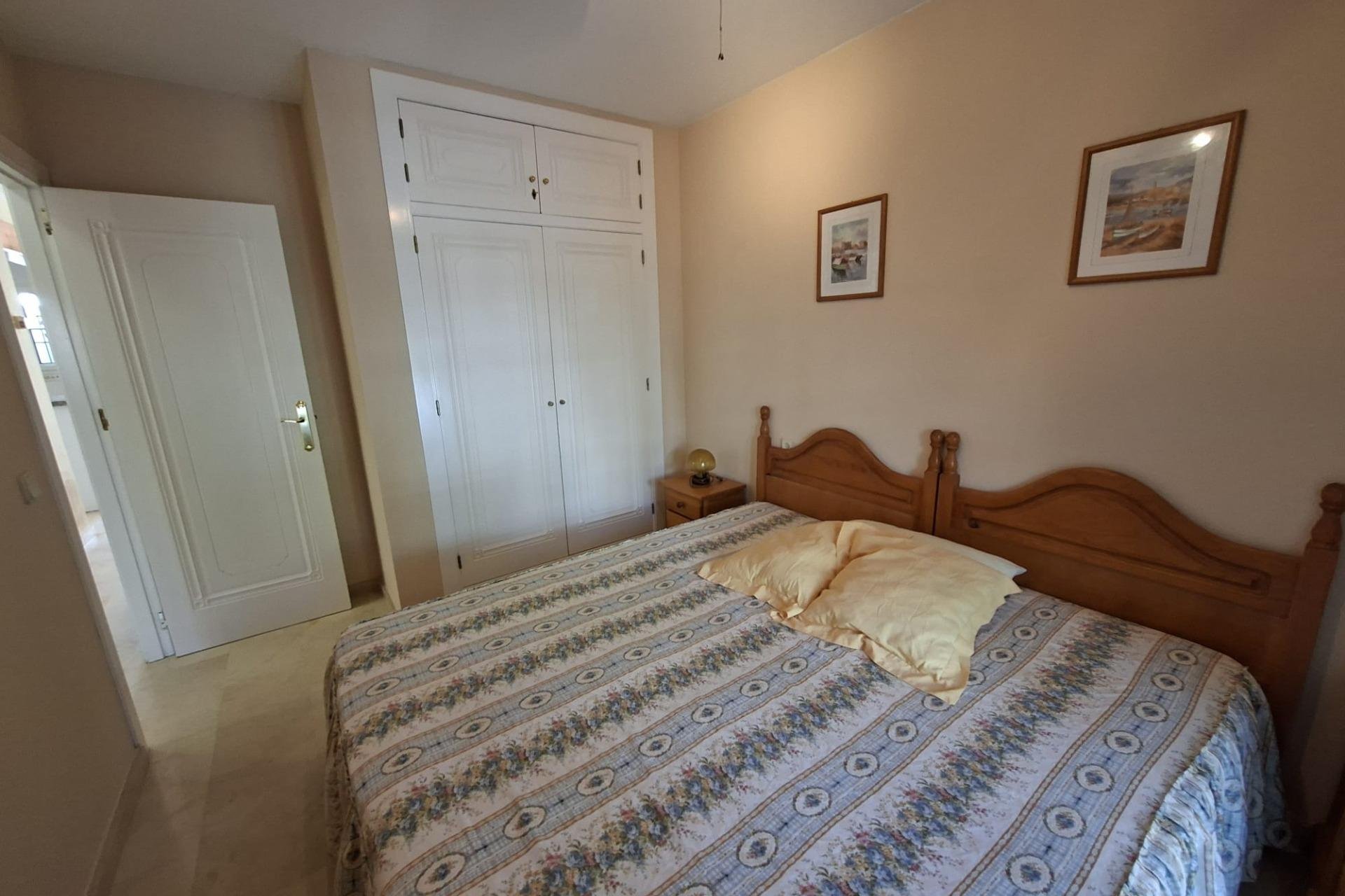 Wiederverkauf - Bungalow -
Orihuela Costa - Villamartín-las Filipinas