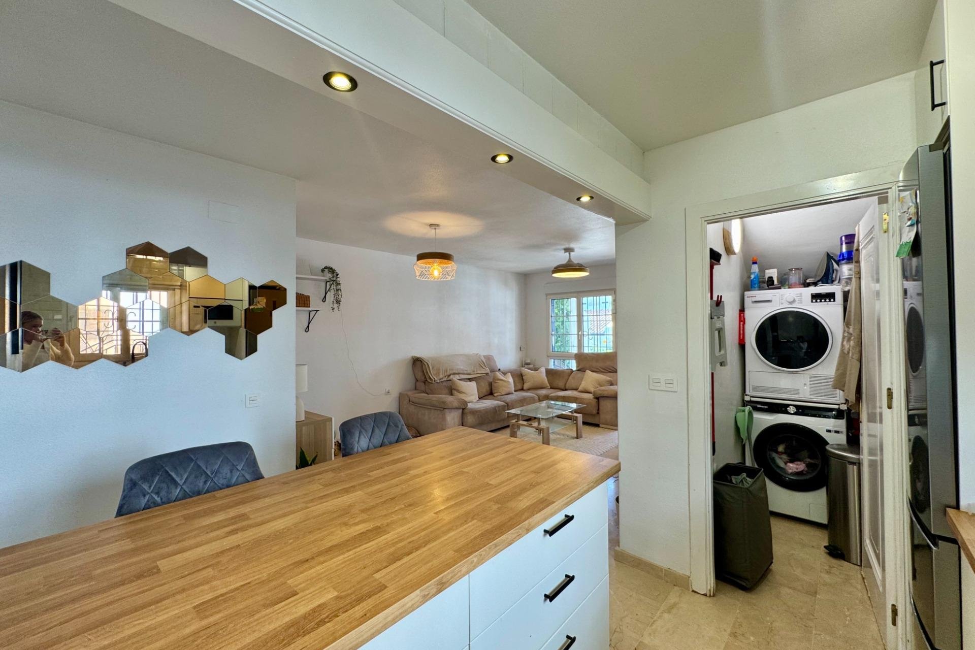 Wiederverkauf - Bungalow -
Orihuela Costa - Villamartín-las Filipinas
