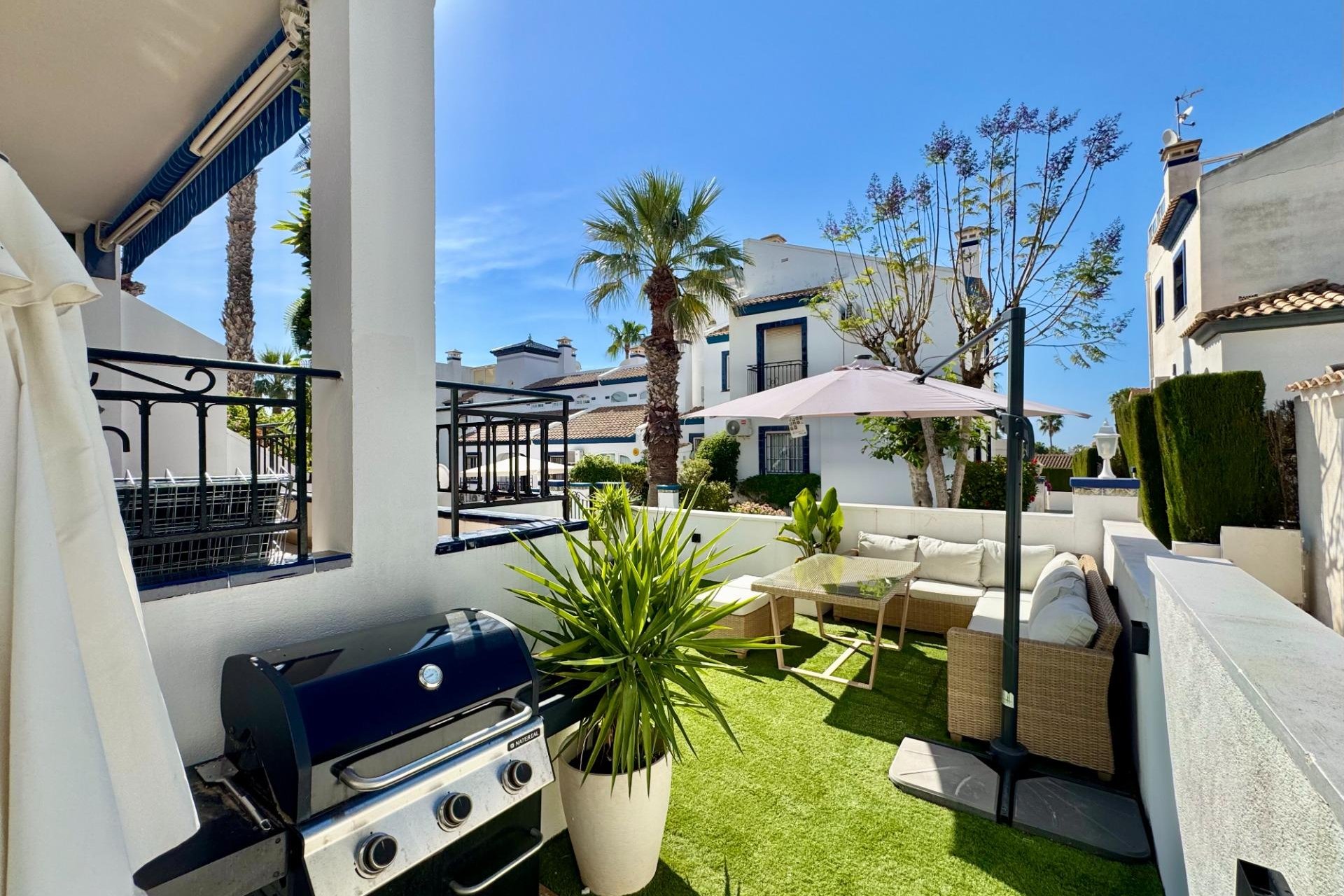 Wiederverkauf - Bungalow -
Orihuela Costa - Villamartín-las Filipinas