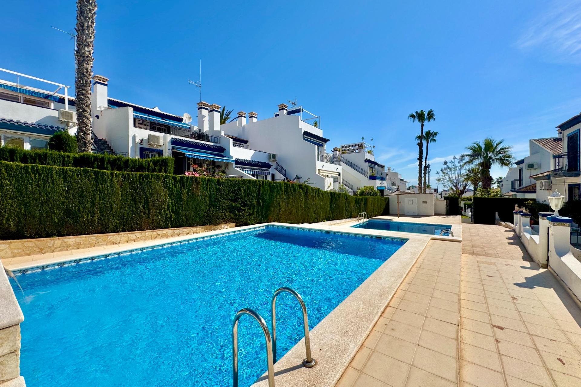 Wiederverkauf - Bungalow -
Orihuela Costa - Villamartín-las Filipinas