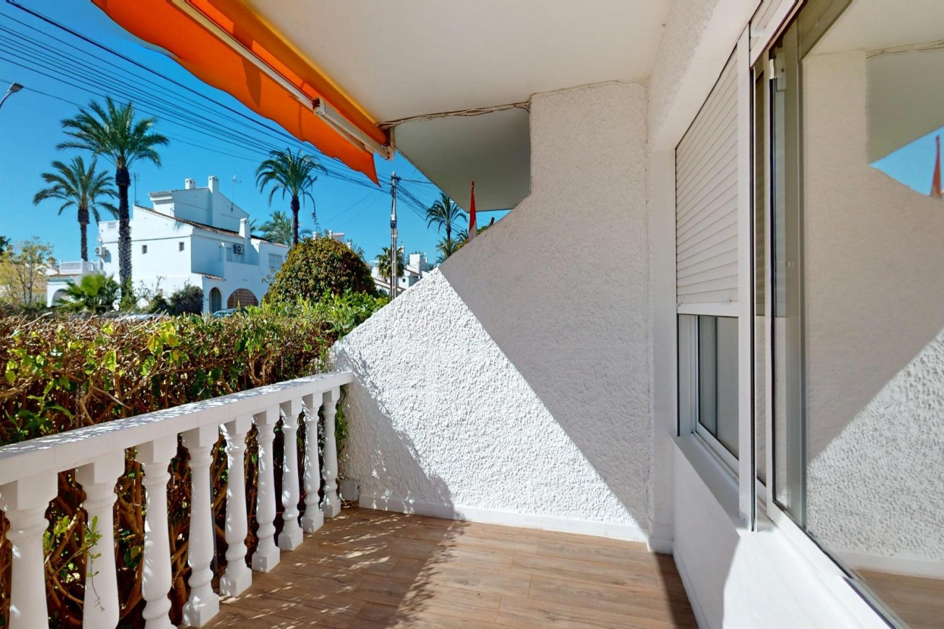 Wiederverkauf - Bungalow -
Orihuela Costa - Villamartín