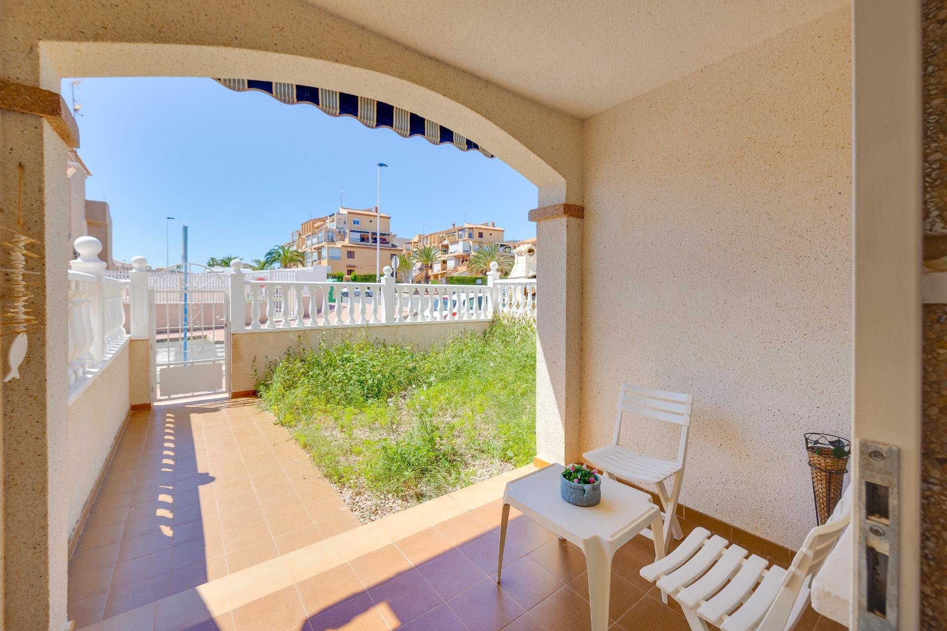 Wiederverkauf - Bungalow -
Torrevieja - Aguas Nuevas 1
