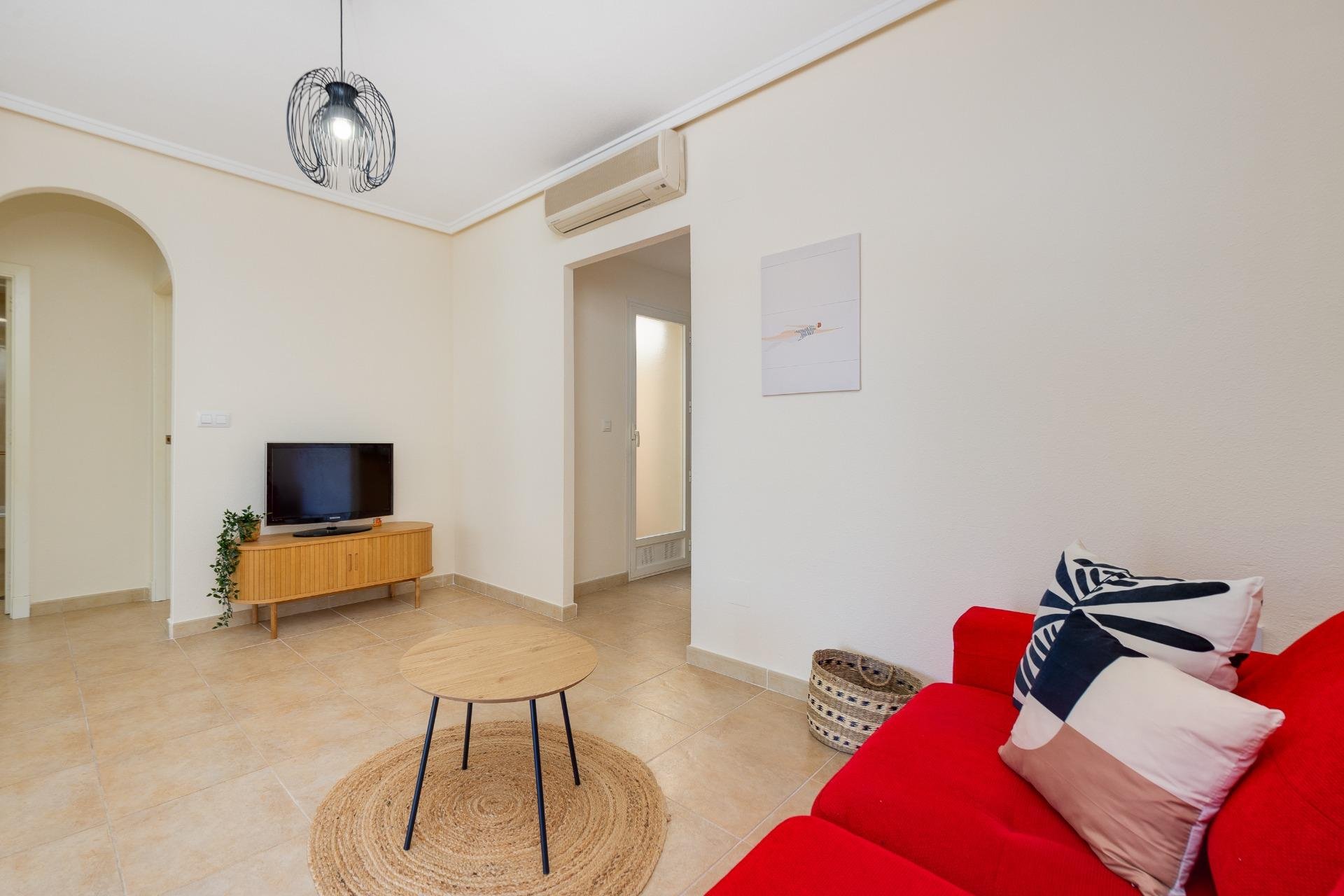 Wiederverkauf - Bungalow -
Torrevieja - Aguas Nuevas 1