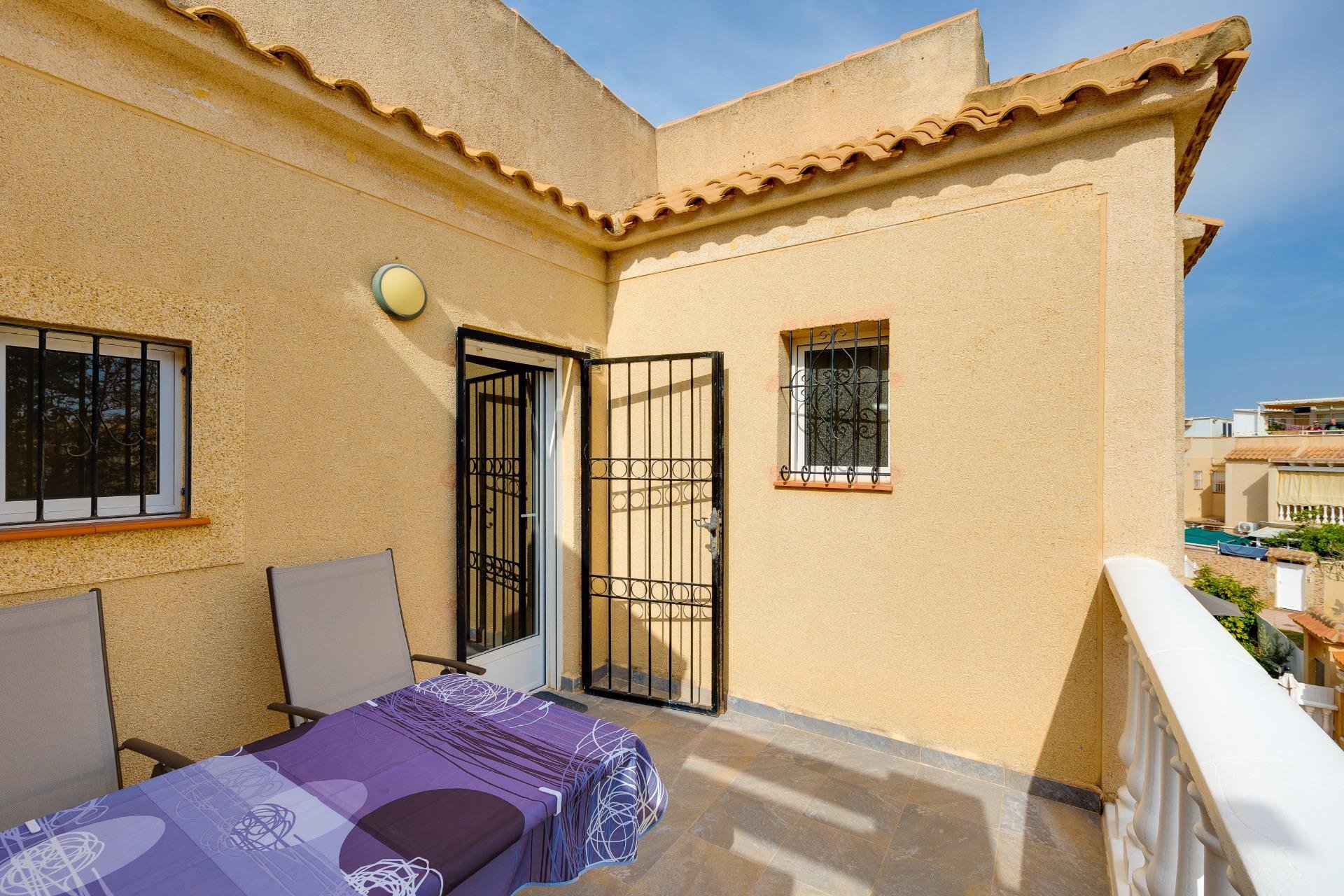 Wiederverkauf - Bungalow -
Torrevieja - Aguas Nuevas