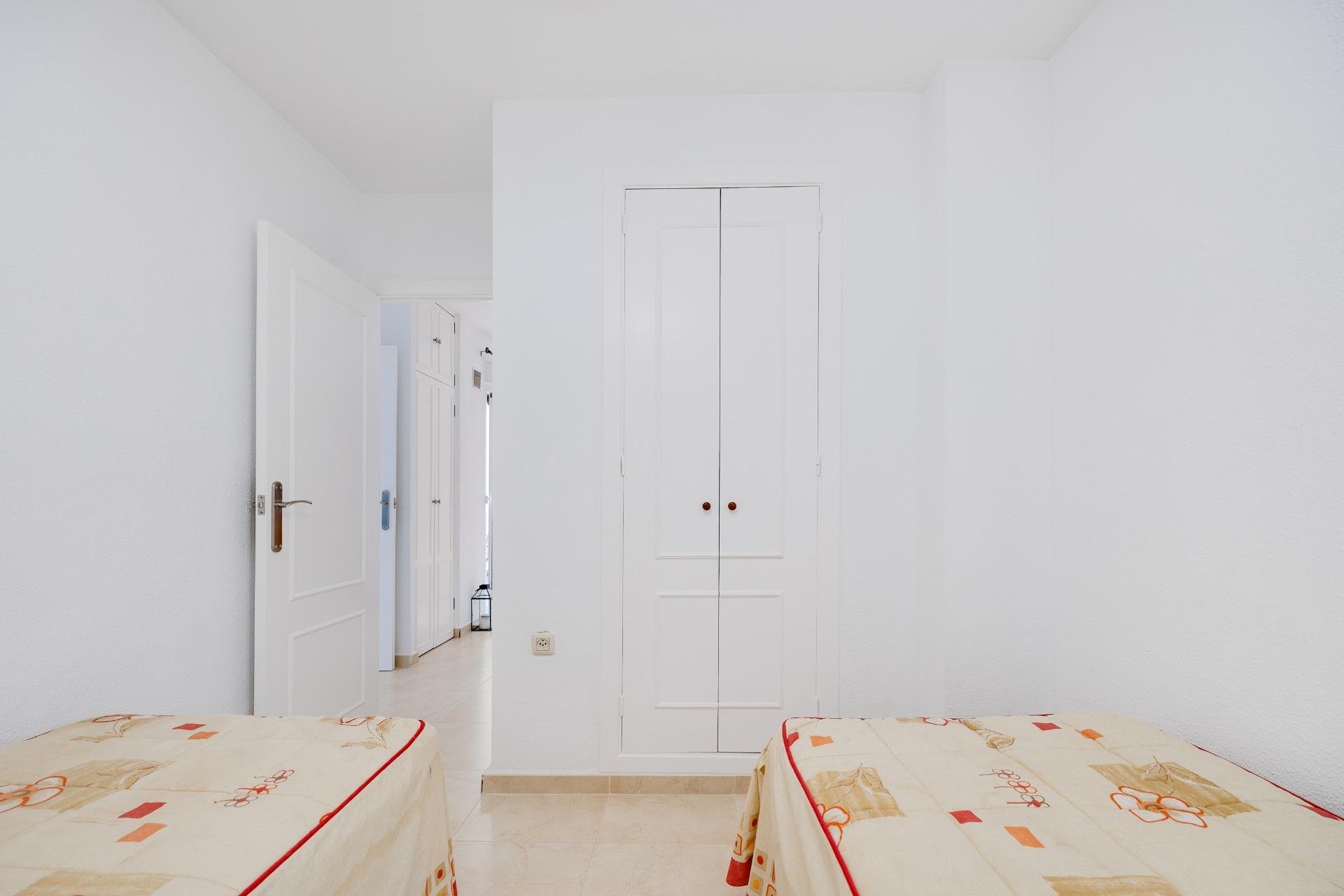 Wiederverkauf - Bungalow -
Torrevieja - Aguas Nuevas