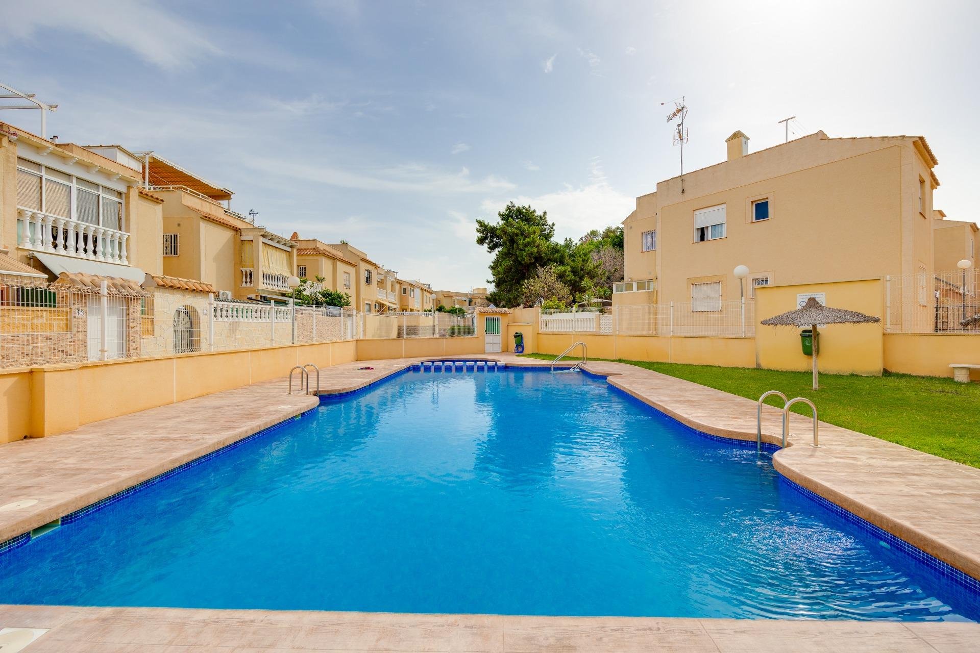 Wiederverkauf - Bungalow -
Torrevieja - Aguas Nuevas