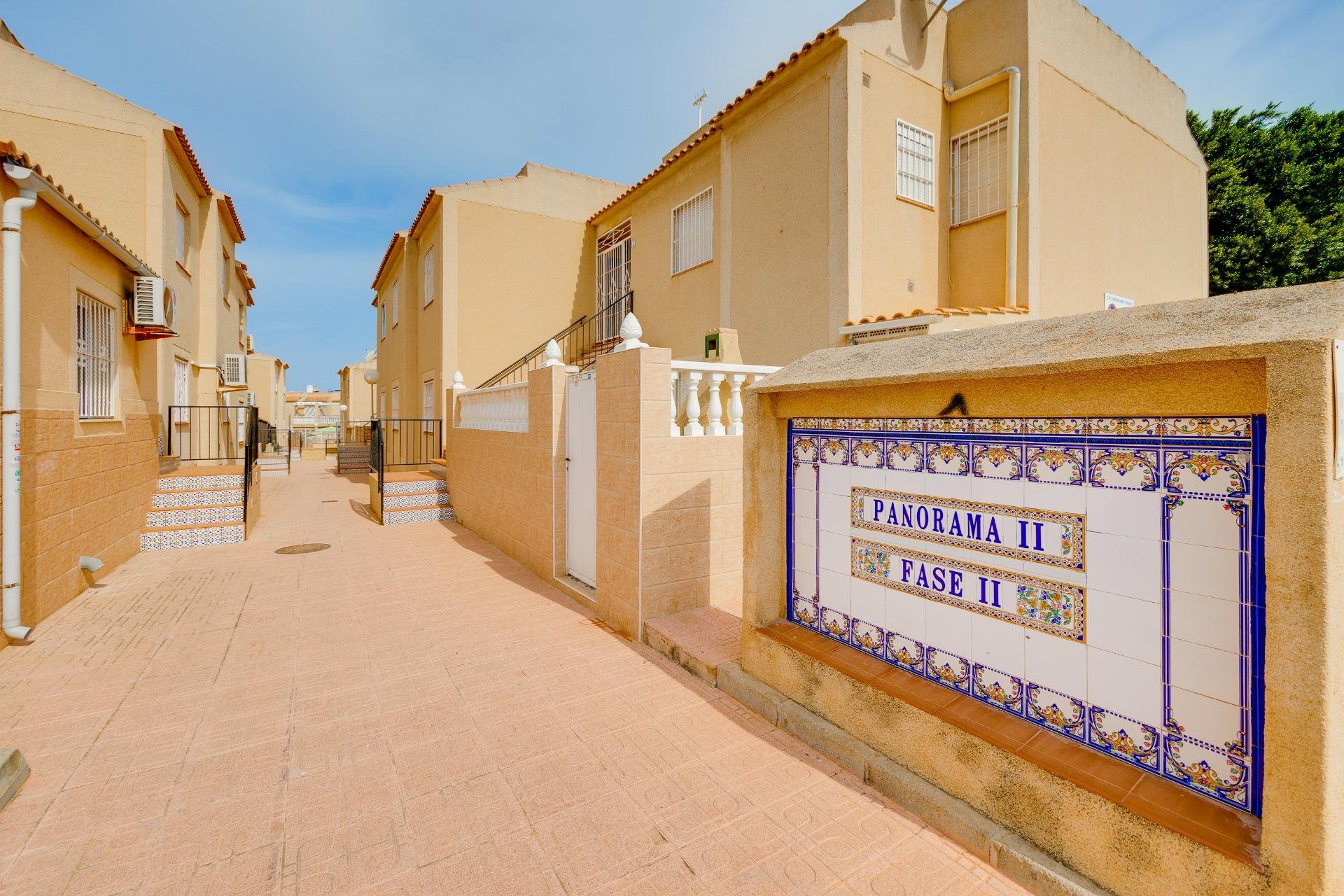 Wiederverkauf - Bungalow -
Torrevieja - Aguas Nuevas