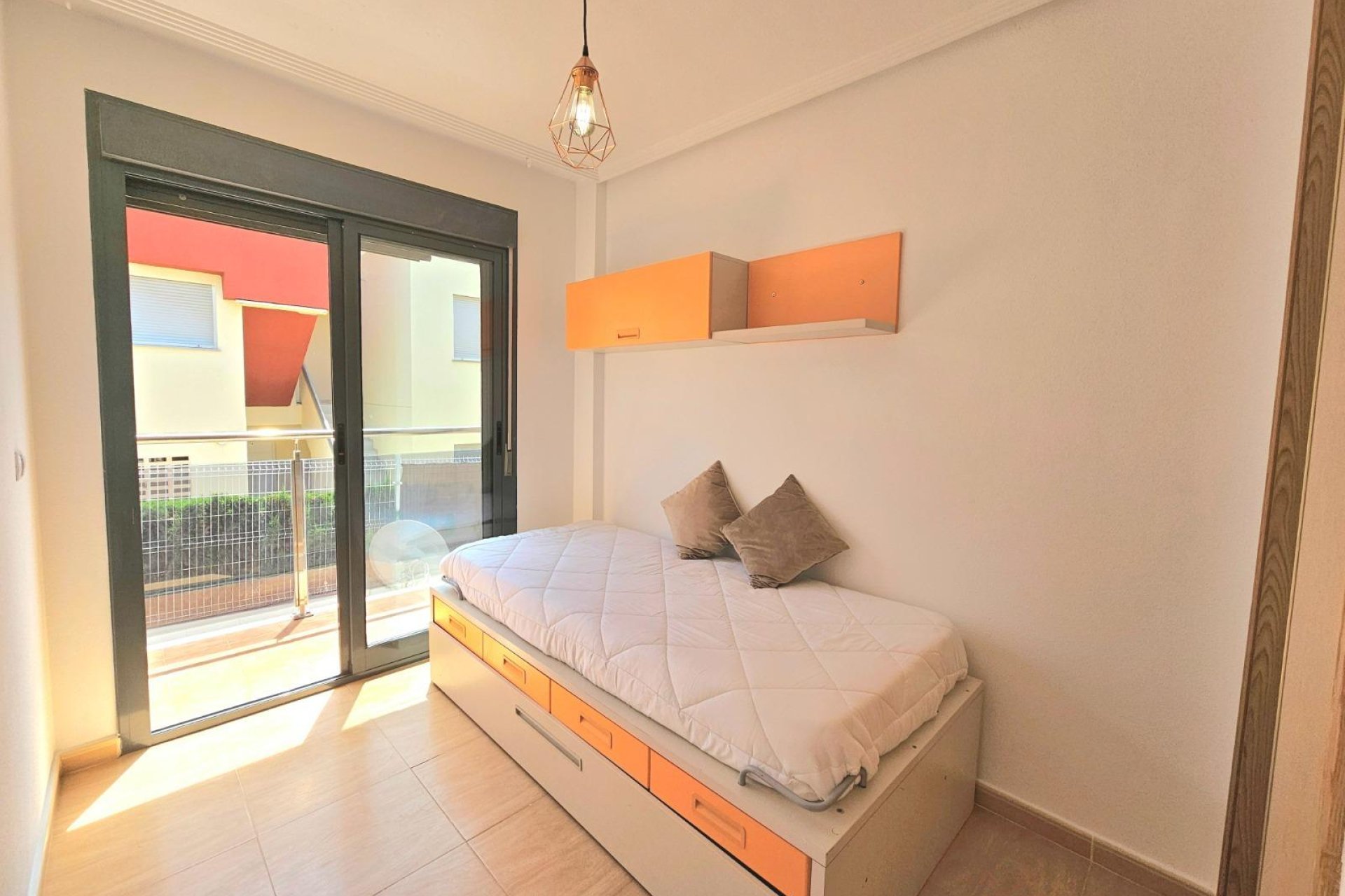 Wiederverkauf - Bungalow -
Torrevieja - Aguas Nuevas