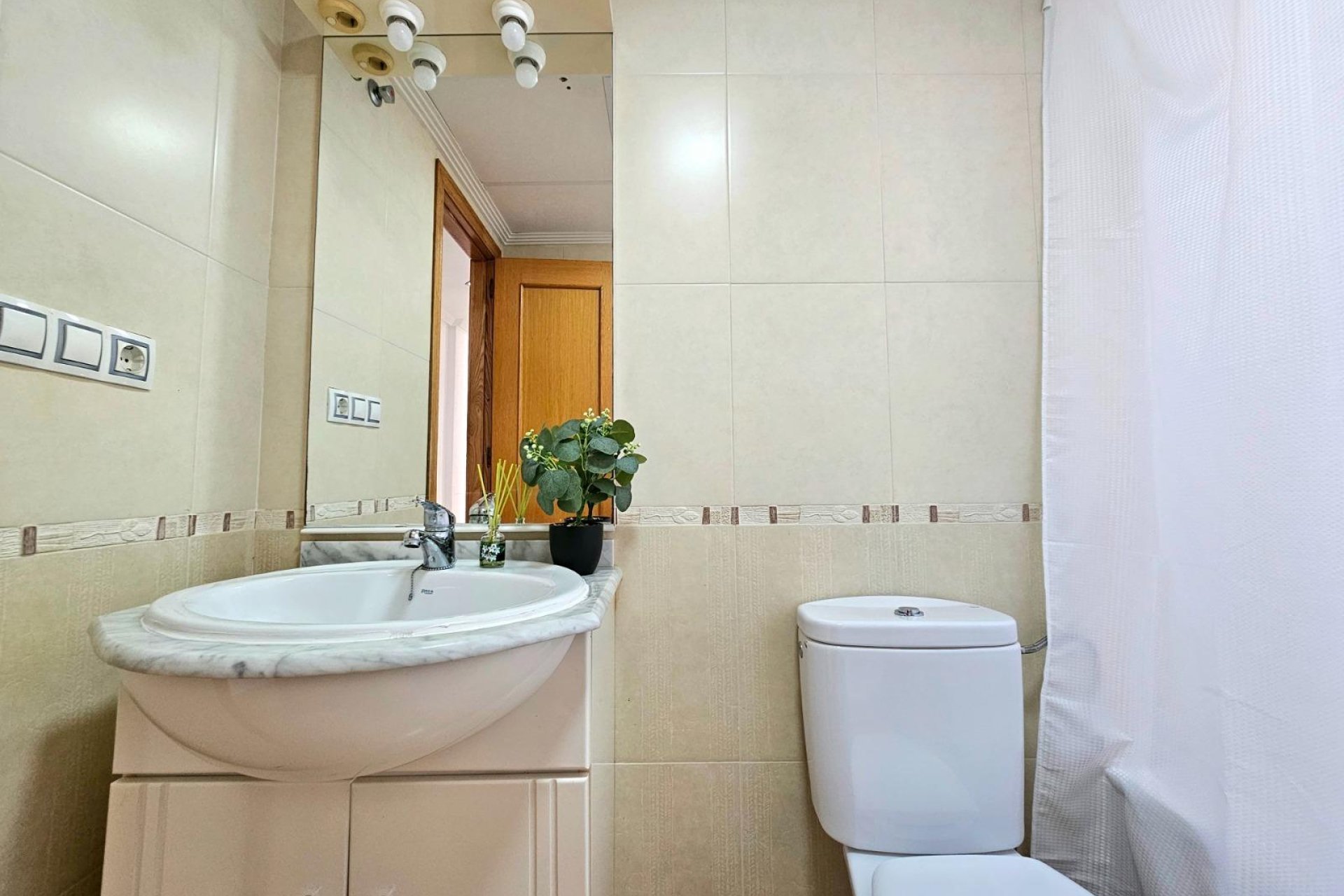 Wiederverkauf - Bungalow -
Torrevieja - Aguas Nuevas