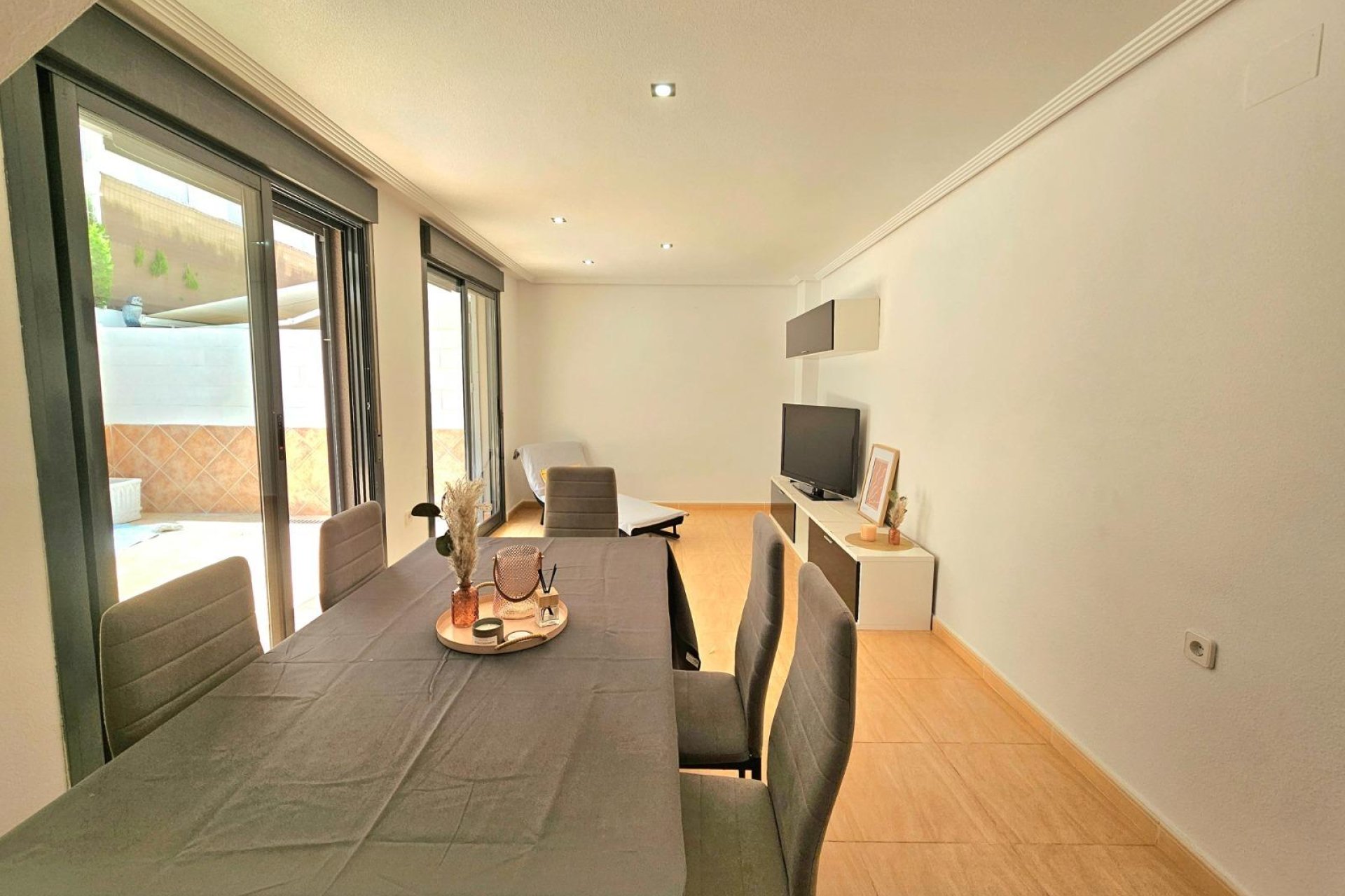 Wiederverkauf - Bungalow -
Torrevieja - Aguas Nuevas