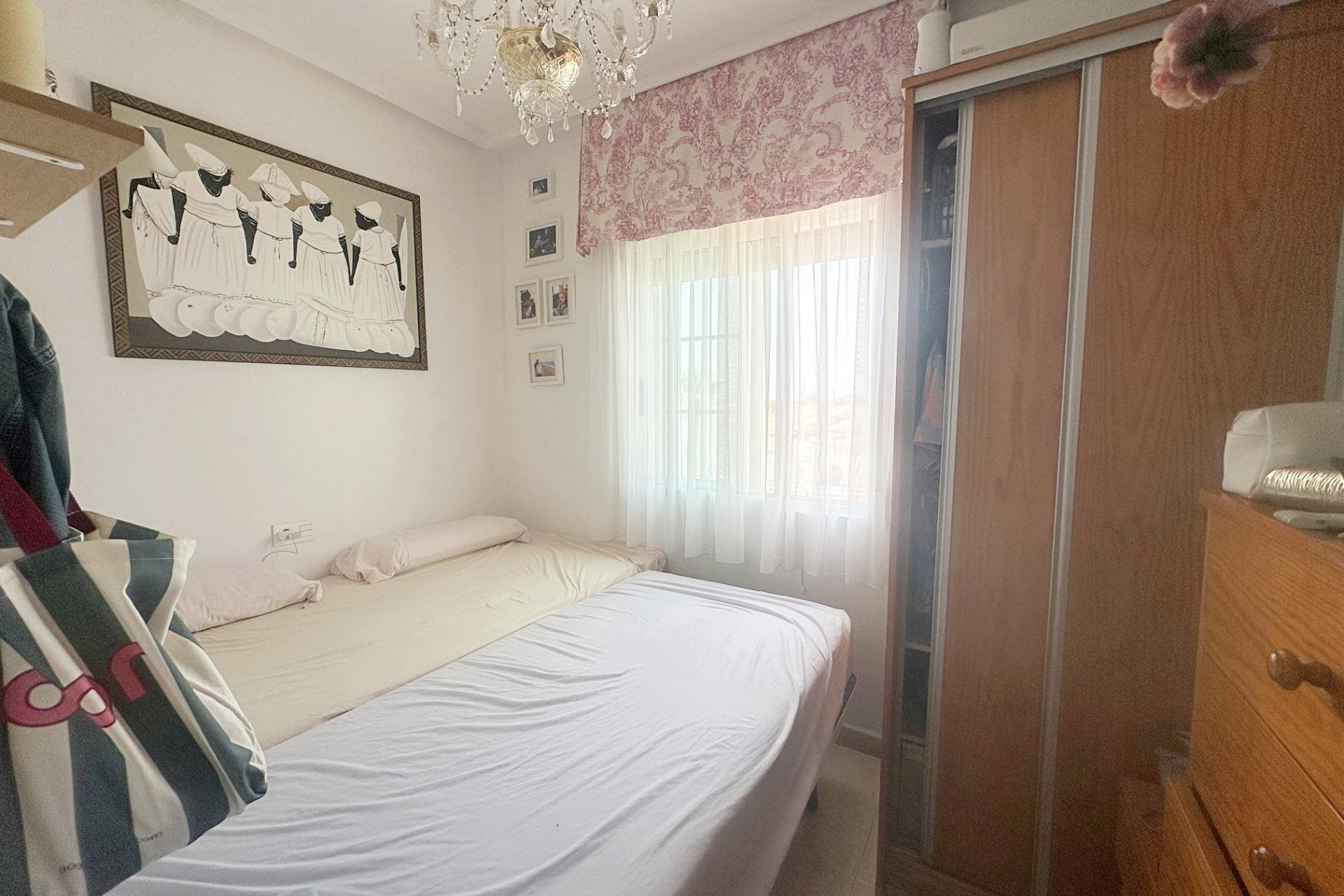Wiederverkauf - Bungalow -
Torrevieja - Aguas Nuevas