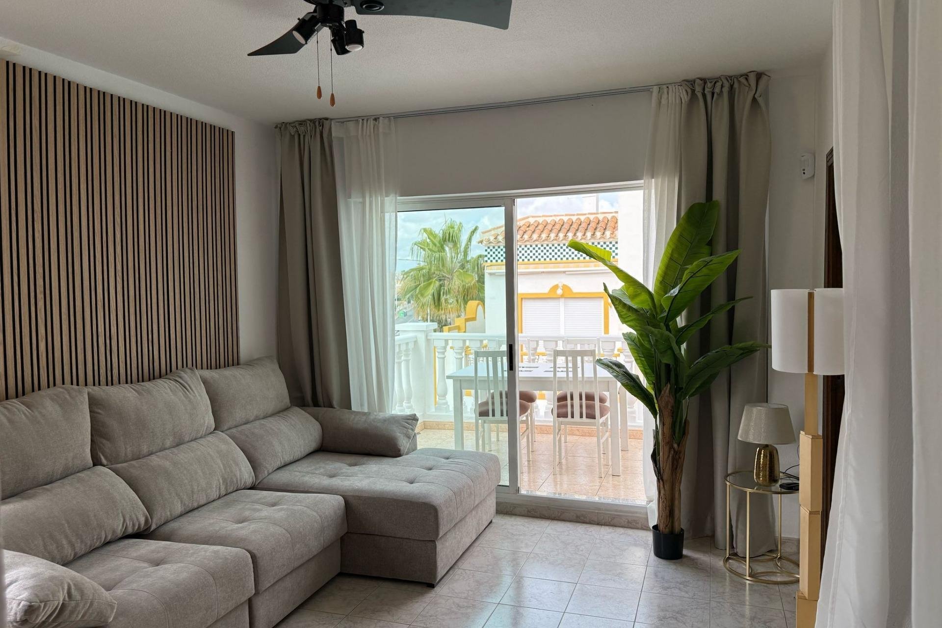 Wiederverkauf - Bungalow -
Torrevieja - Cañada Del Molino