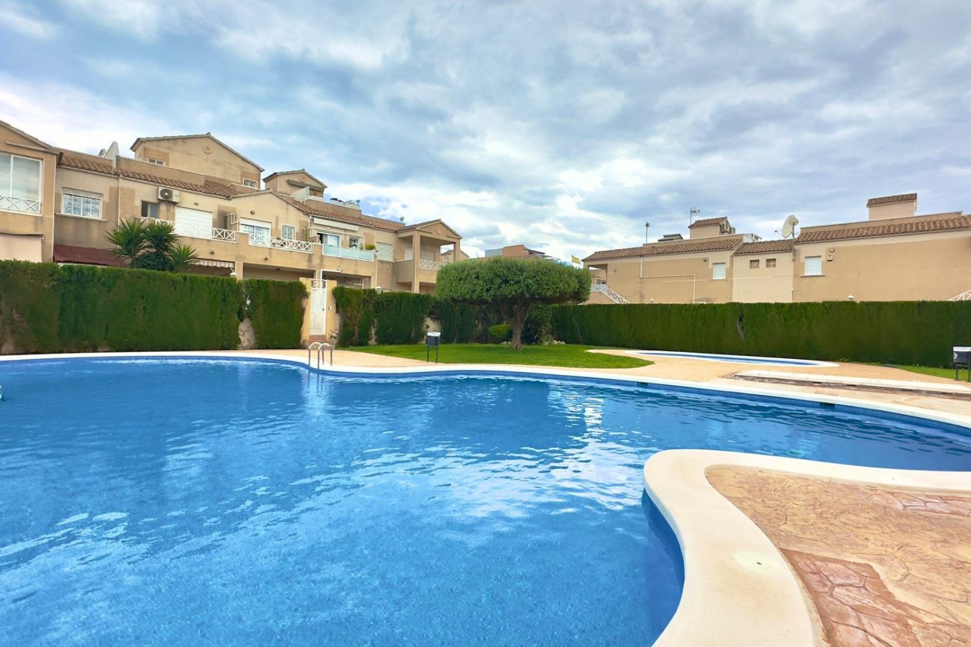 Wiederverkauf - Bungalow -
Torrevieja - Centro