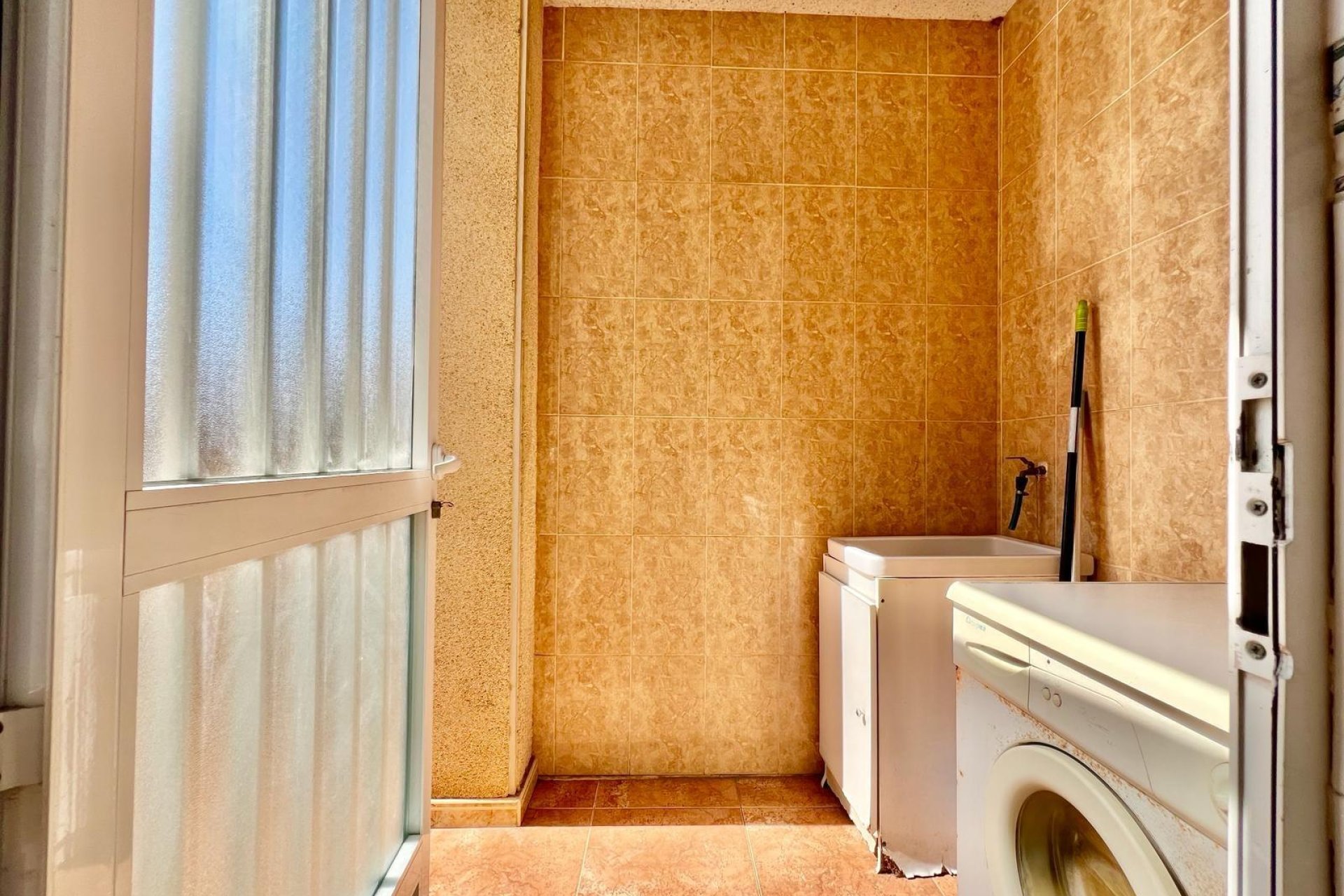 Wiederverkauf - Bungalow -
Torrevieja - Centro