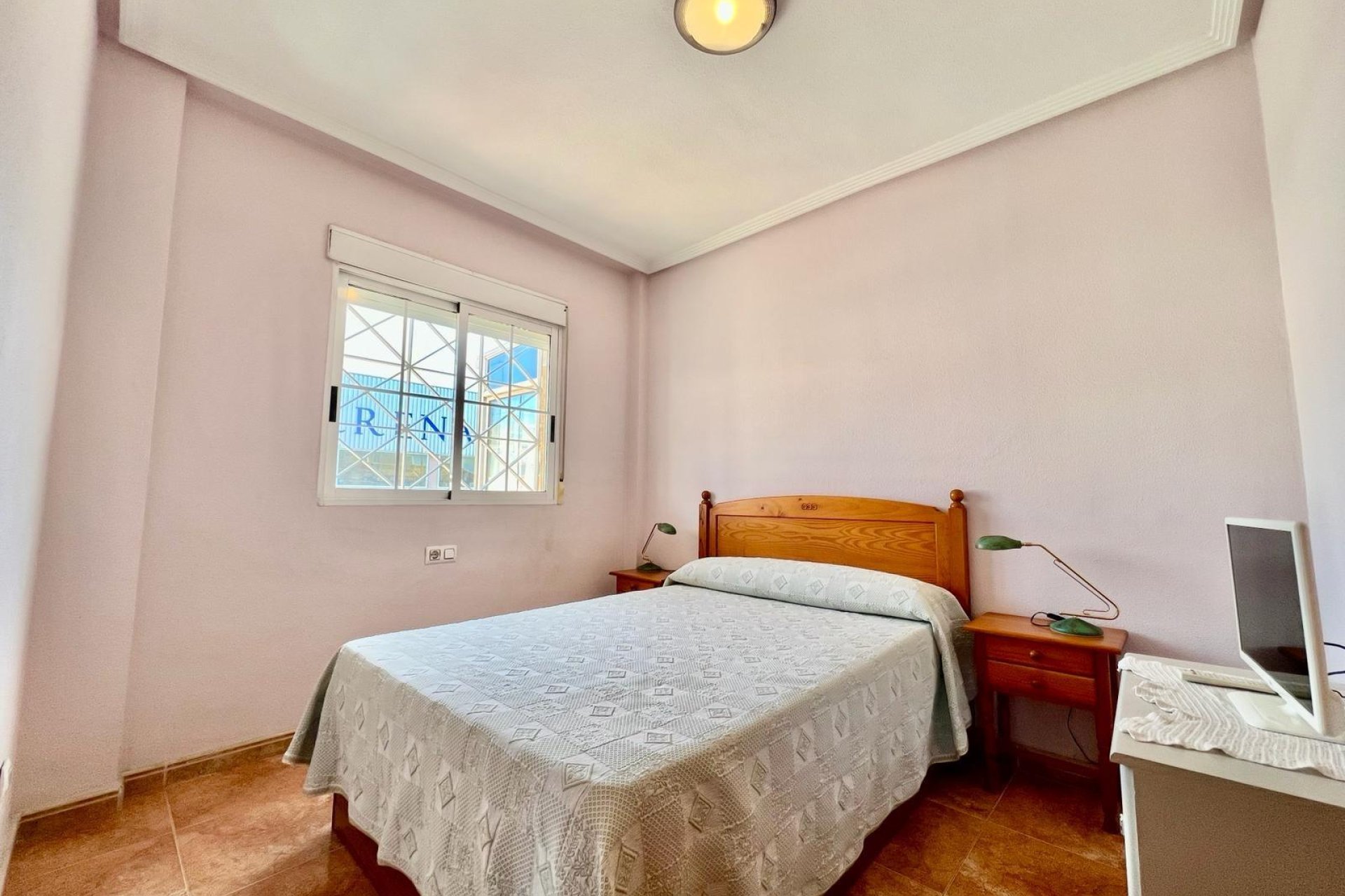 Wiederverkauf - Bungalow -
Torrevieja - Centro