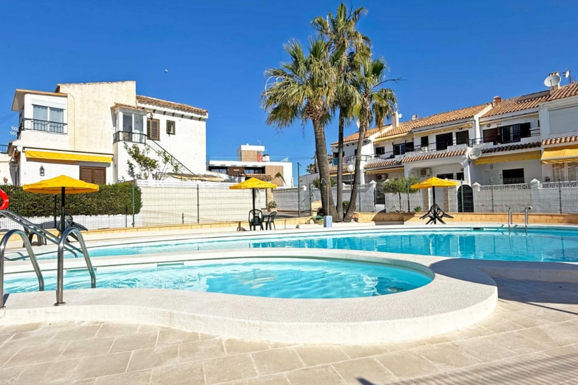 Wiederverkauf - Bungalow -
Torrevieja - Costa Blanca