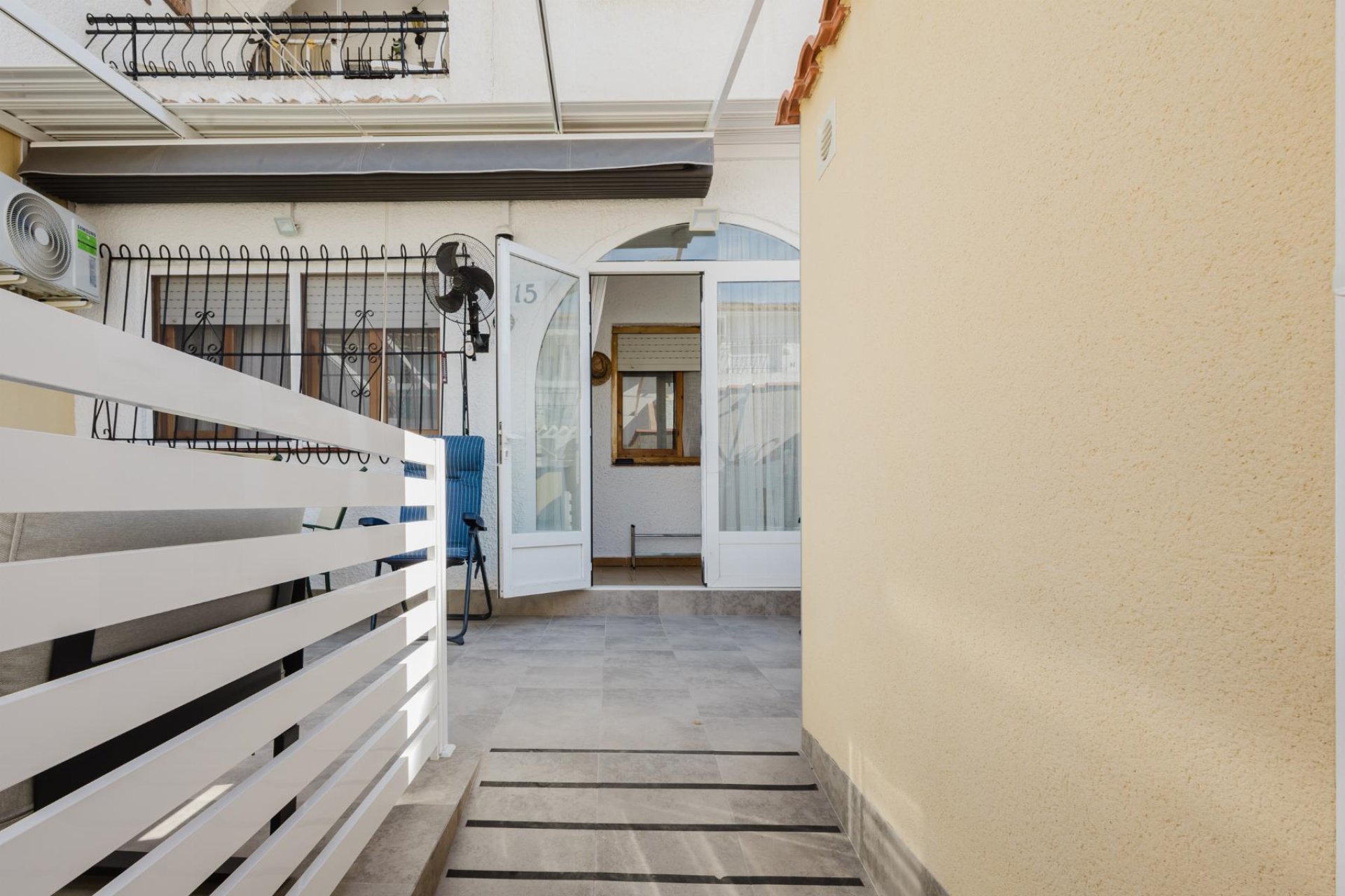 Wiederverkauf - Bungalow -
Torrevieja - Costa Blanca