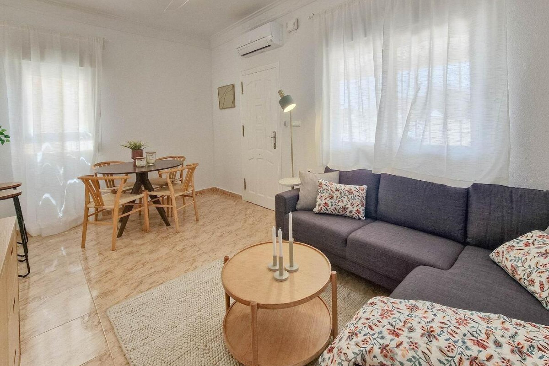 Wiederverkauf - Bungalow -
Torrevieja - Costa Blanca