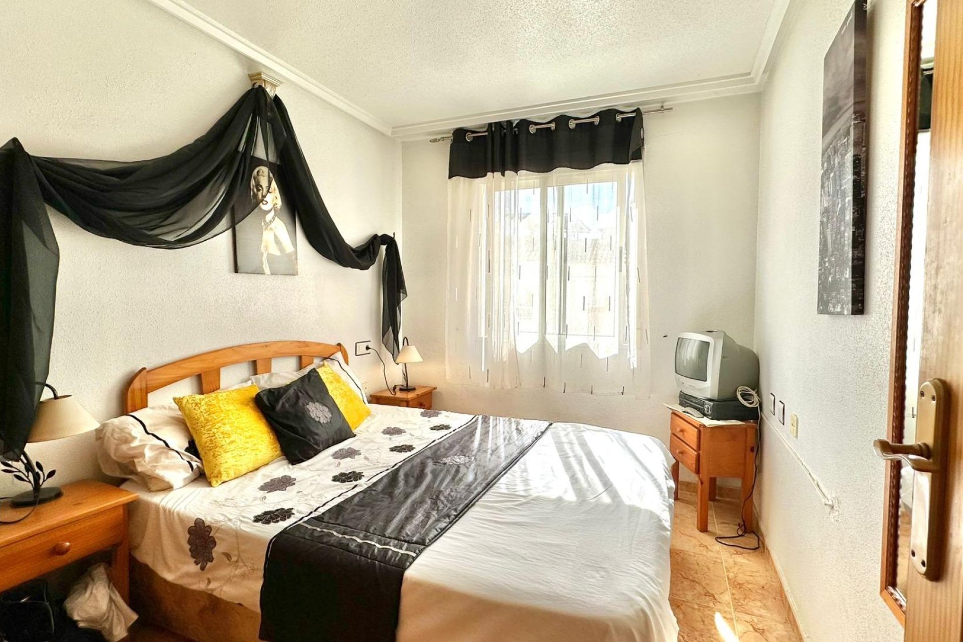 Wiederverkauf - Bungalow -
Torrevieja - El Limonar