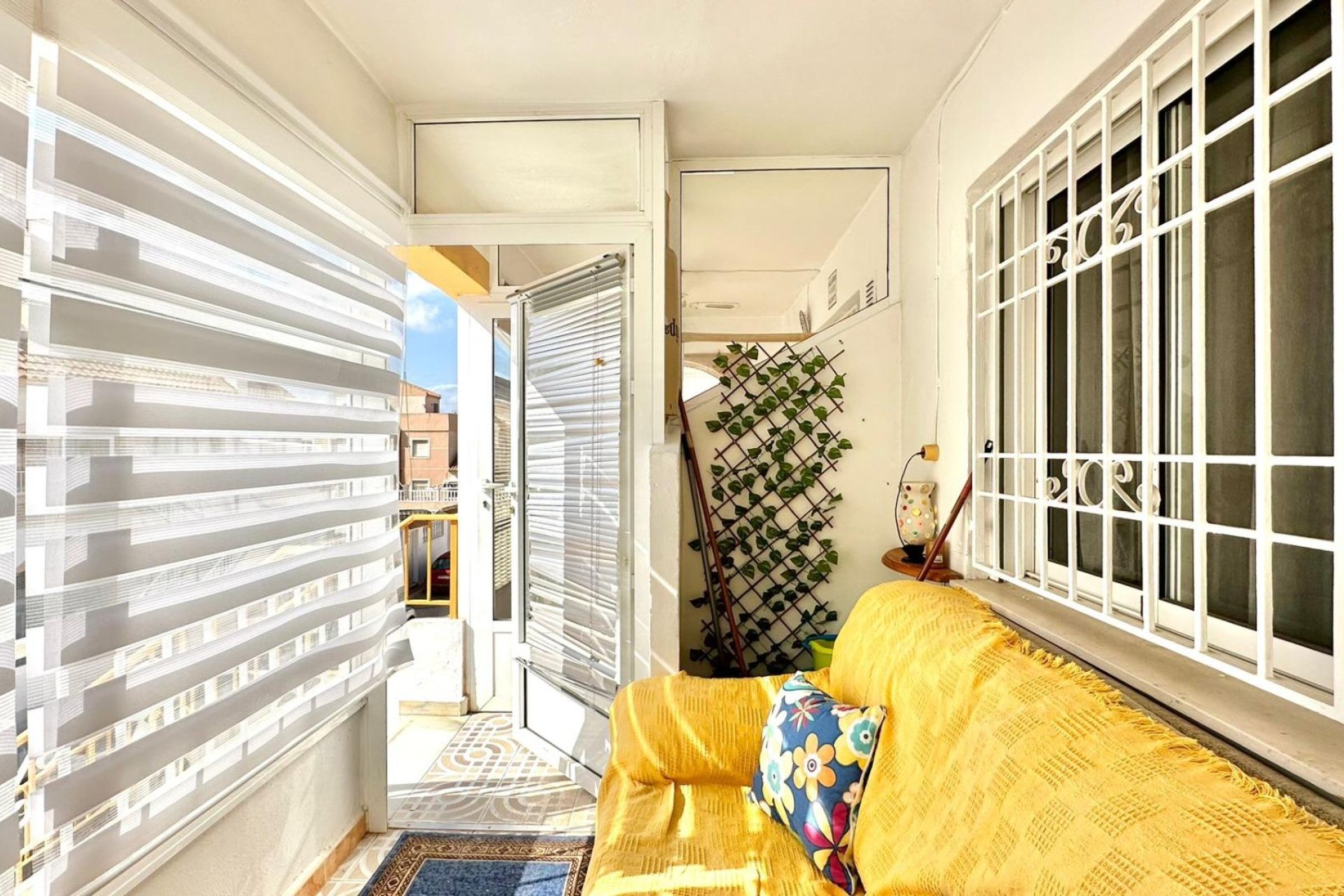 Wiederverkauf - Bungalow -
Torrevieja - El Limonar