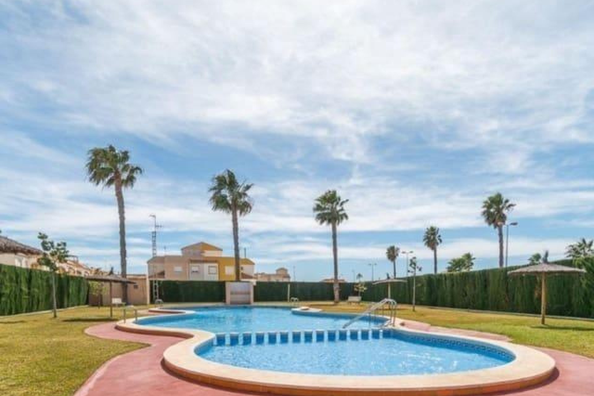 Wiederverkauf - Bungalow -
Torrevieja - El Limonar