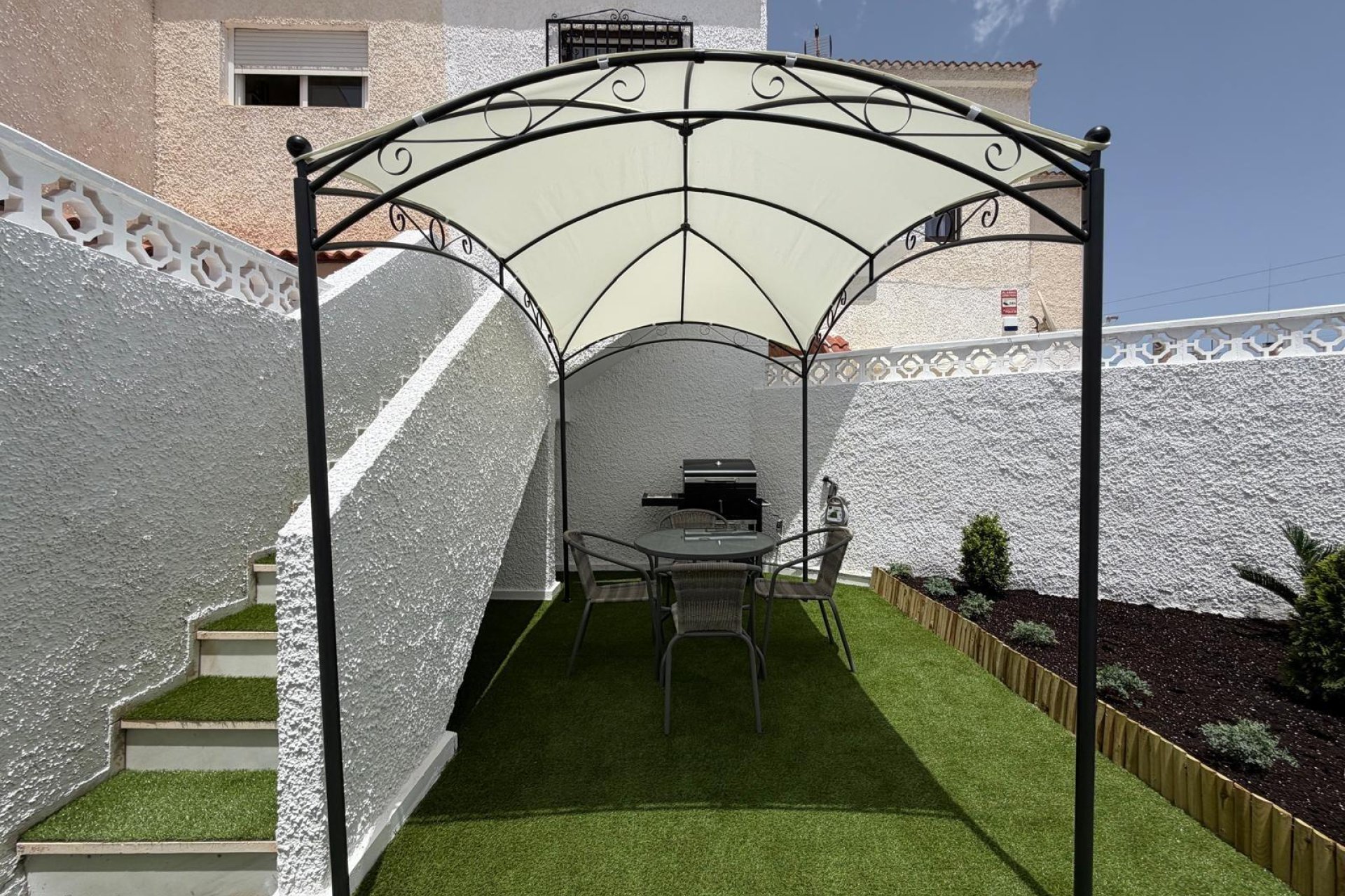 Wiederverkauf - Bungalow -
Torrevieja - El Limonar