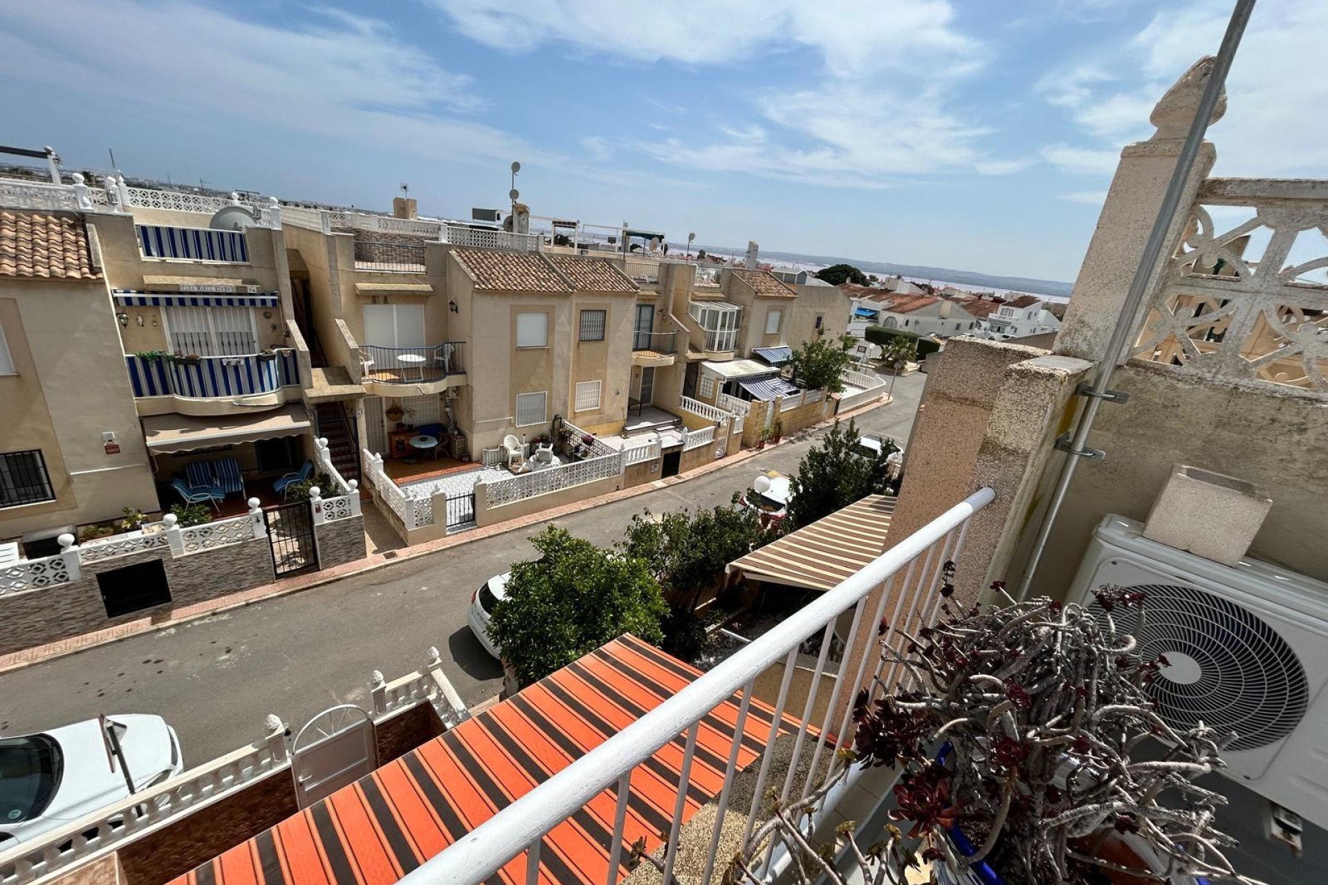 Wiederverkauf - Bungalow -
Torrevieja - La Siesta