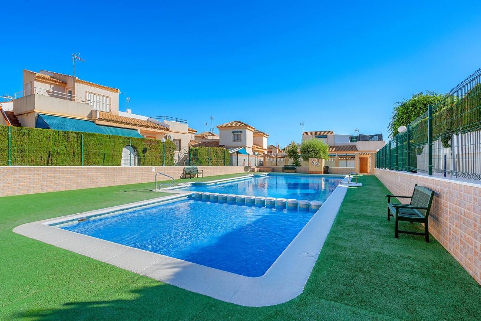 Wiederverkauf - Bungalow -
Torrevieja - Los Balcones