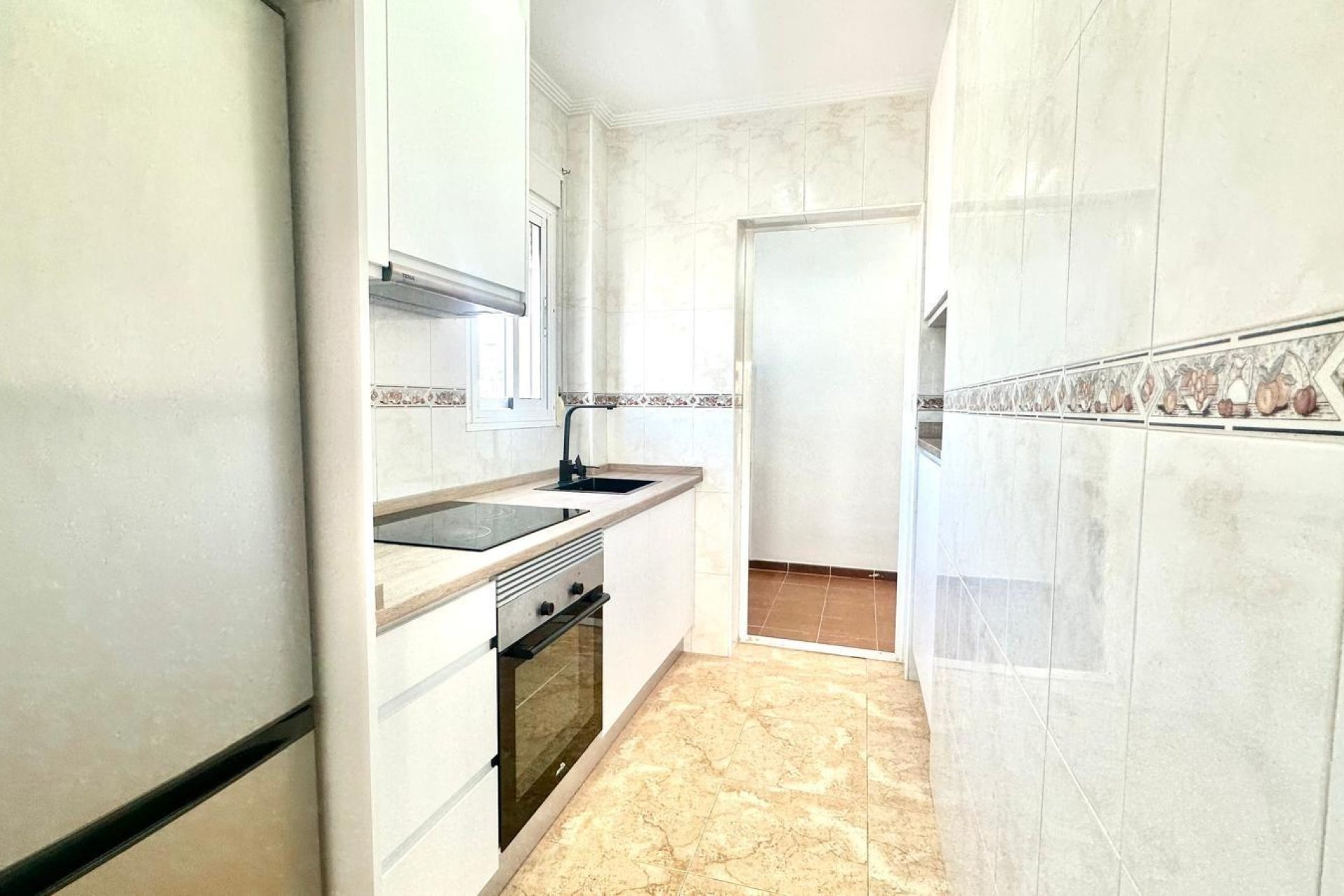 Wiederverkauf - Bungalow -
Torrevieja - Playa de los Locos