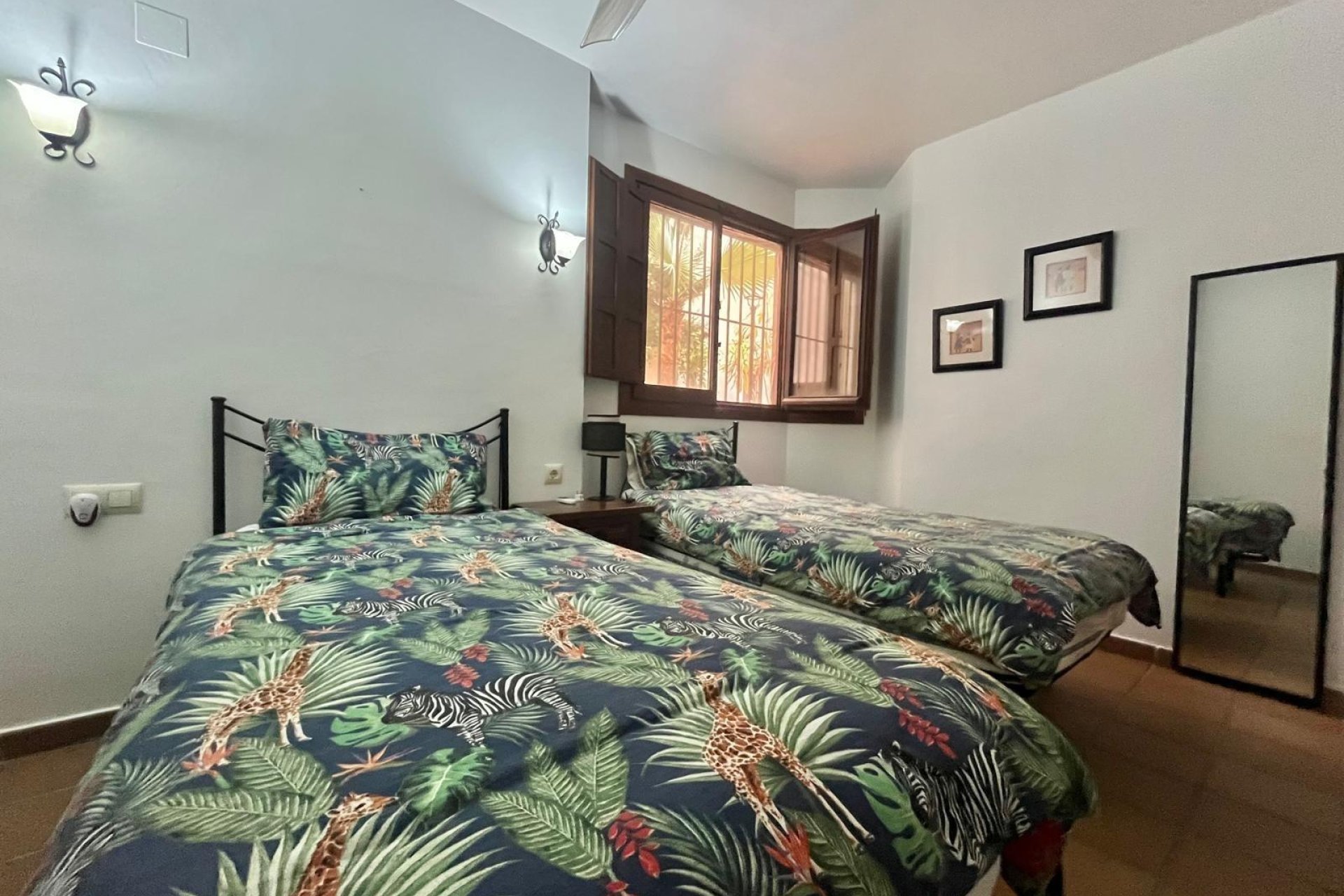 Wiederverkauf - Bungalow -
Torrevieja - Punta Prima