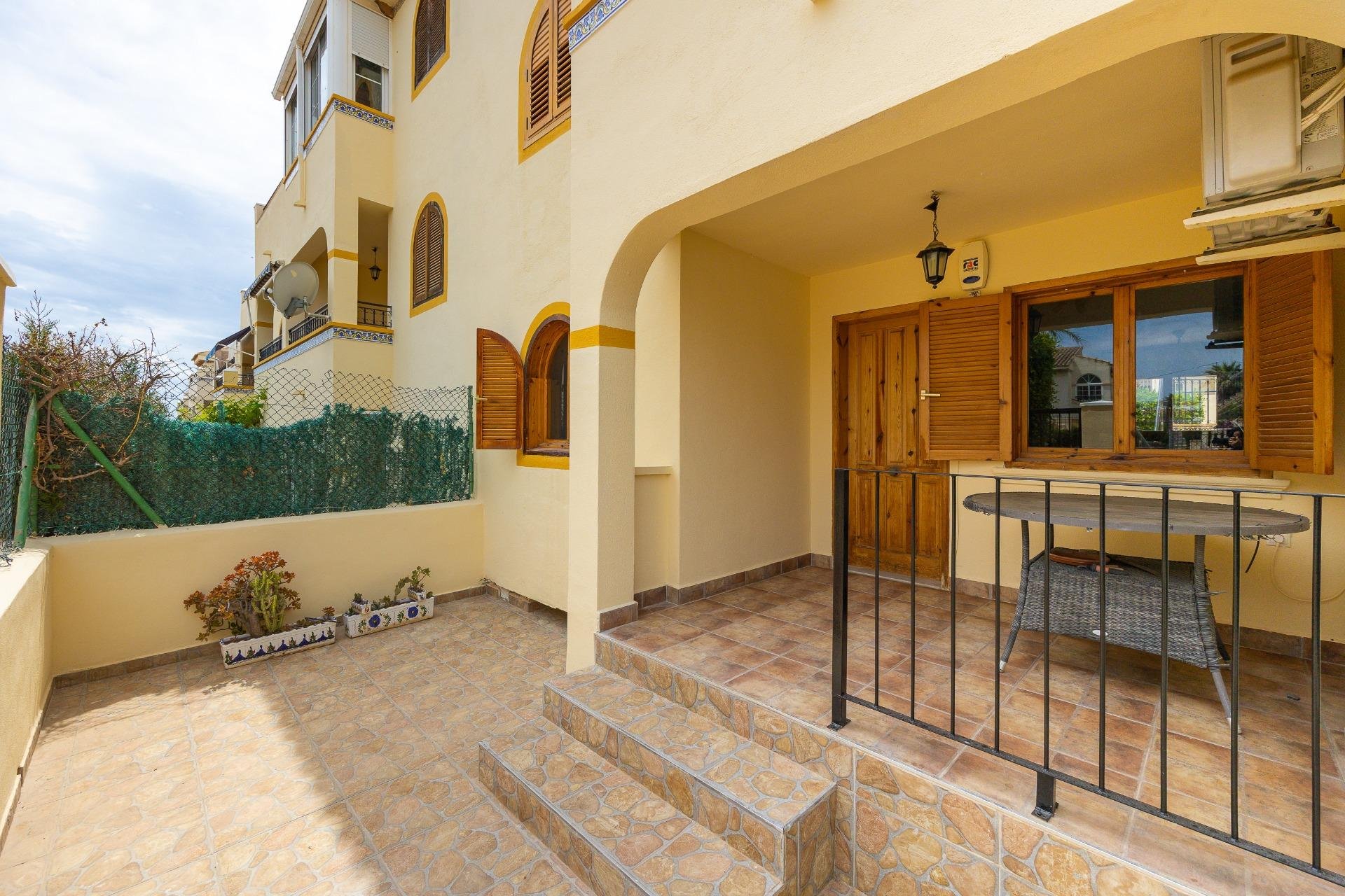 Wiederverkauf - Bungalow -
Torrevieja - Torre La Mata