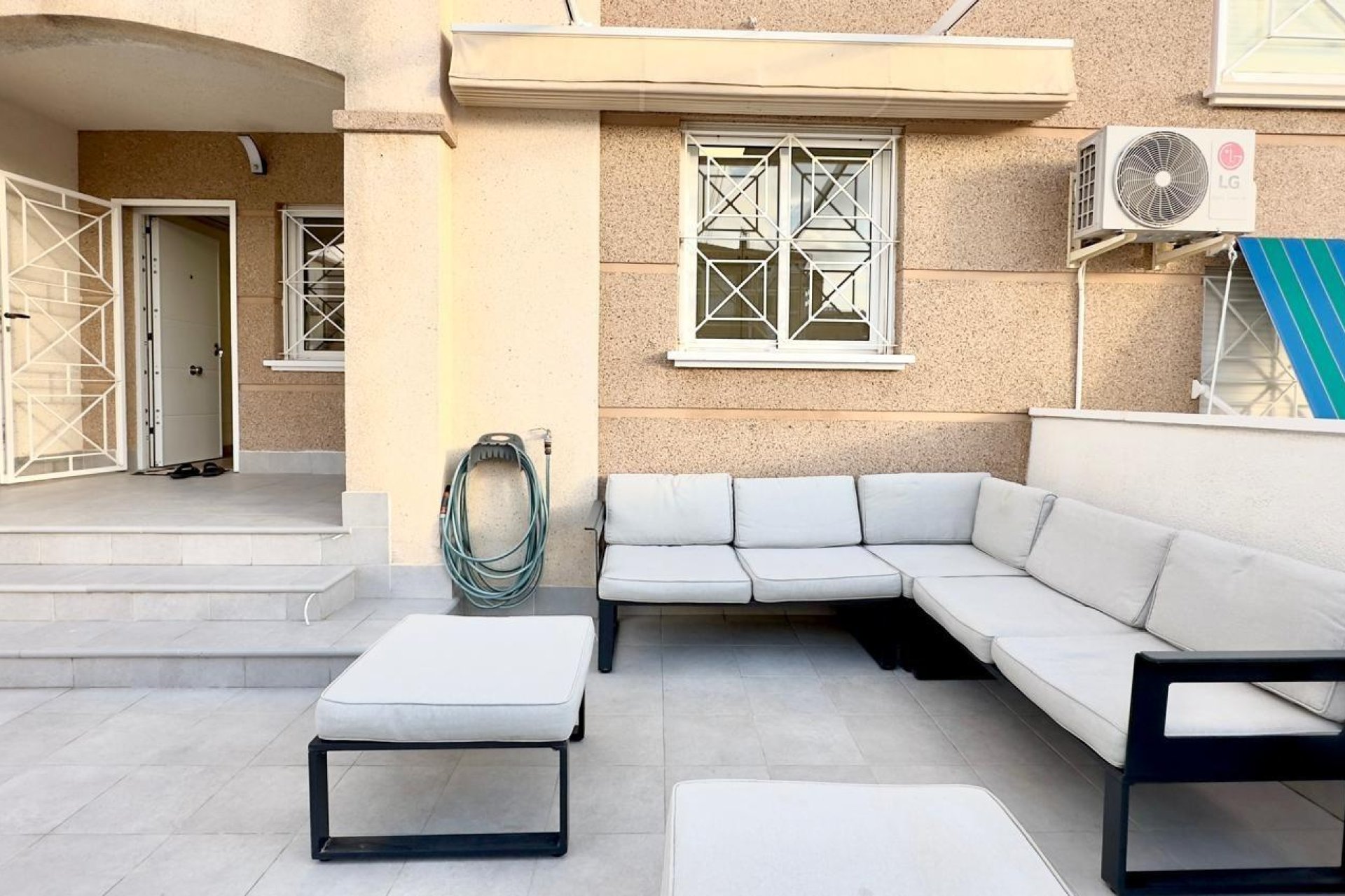 Wiederverkauf - Bungalow -
Torrevieja - Torreblanca