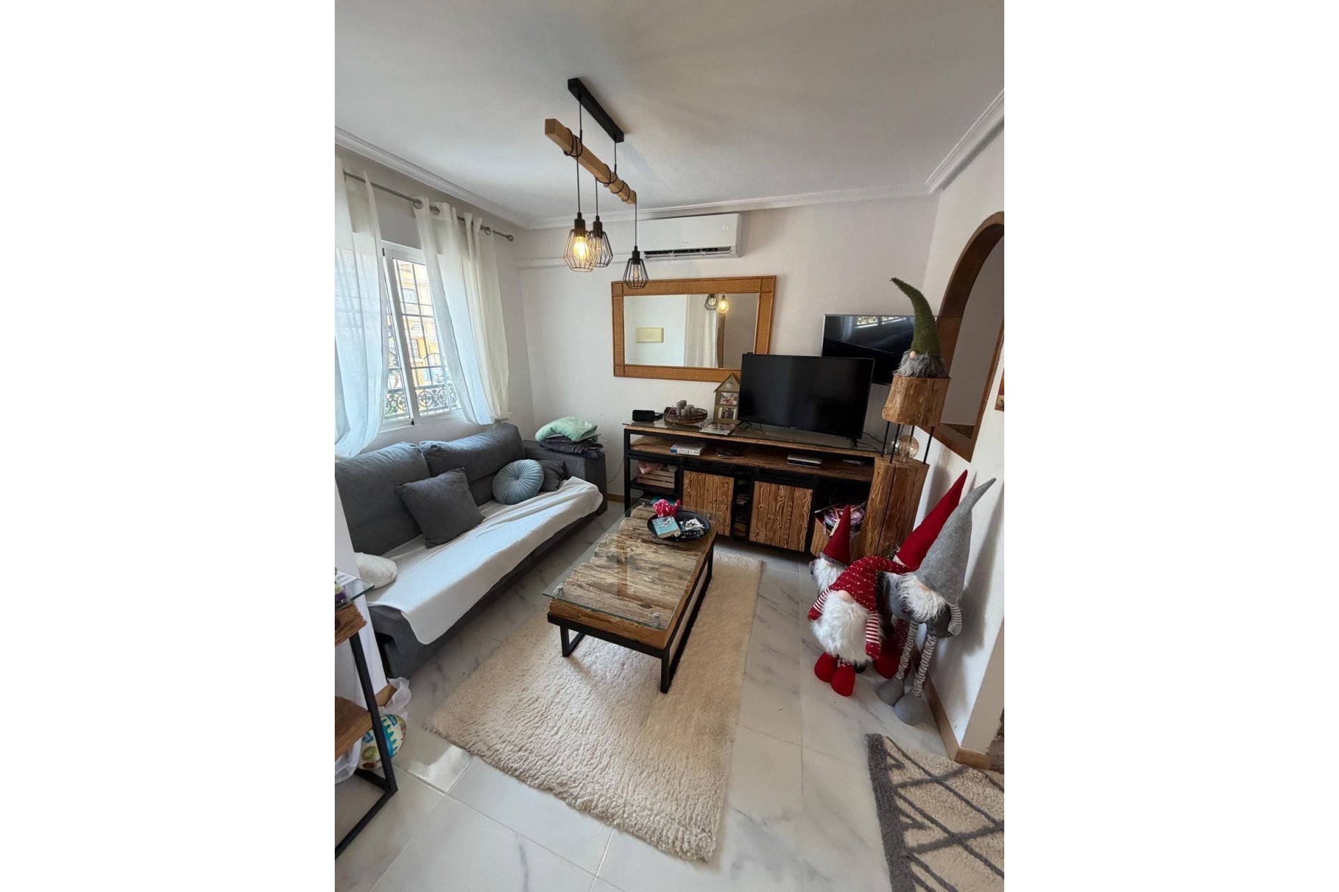 Wiederverkauf - Bungalow -
Torrevieja - Zona Los Frutales