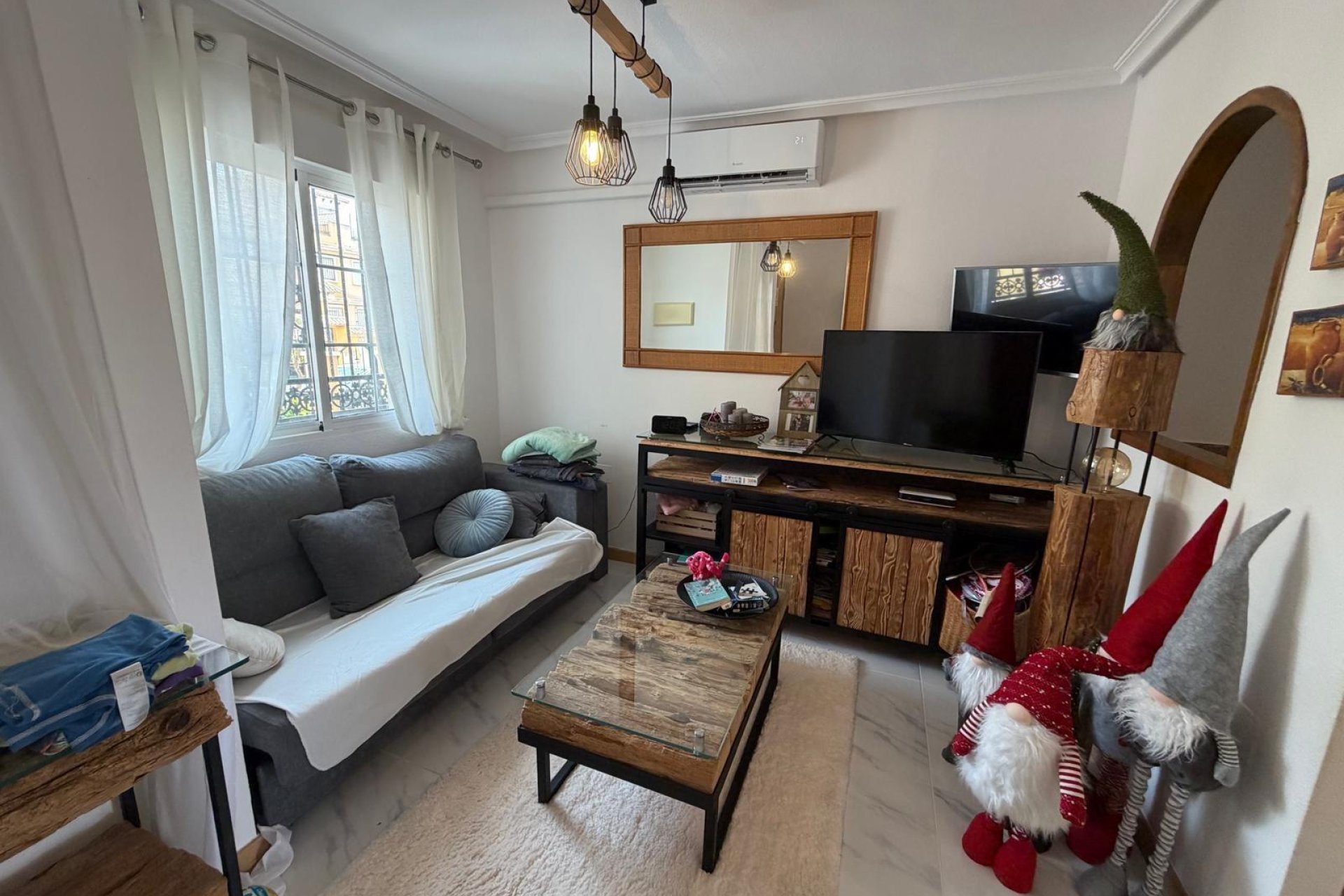 Wiederverkauf - Bungalow -
Torrevieja - Zona Los Frutales
