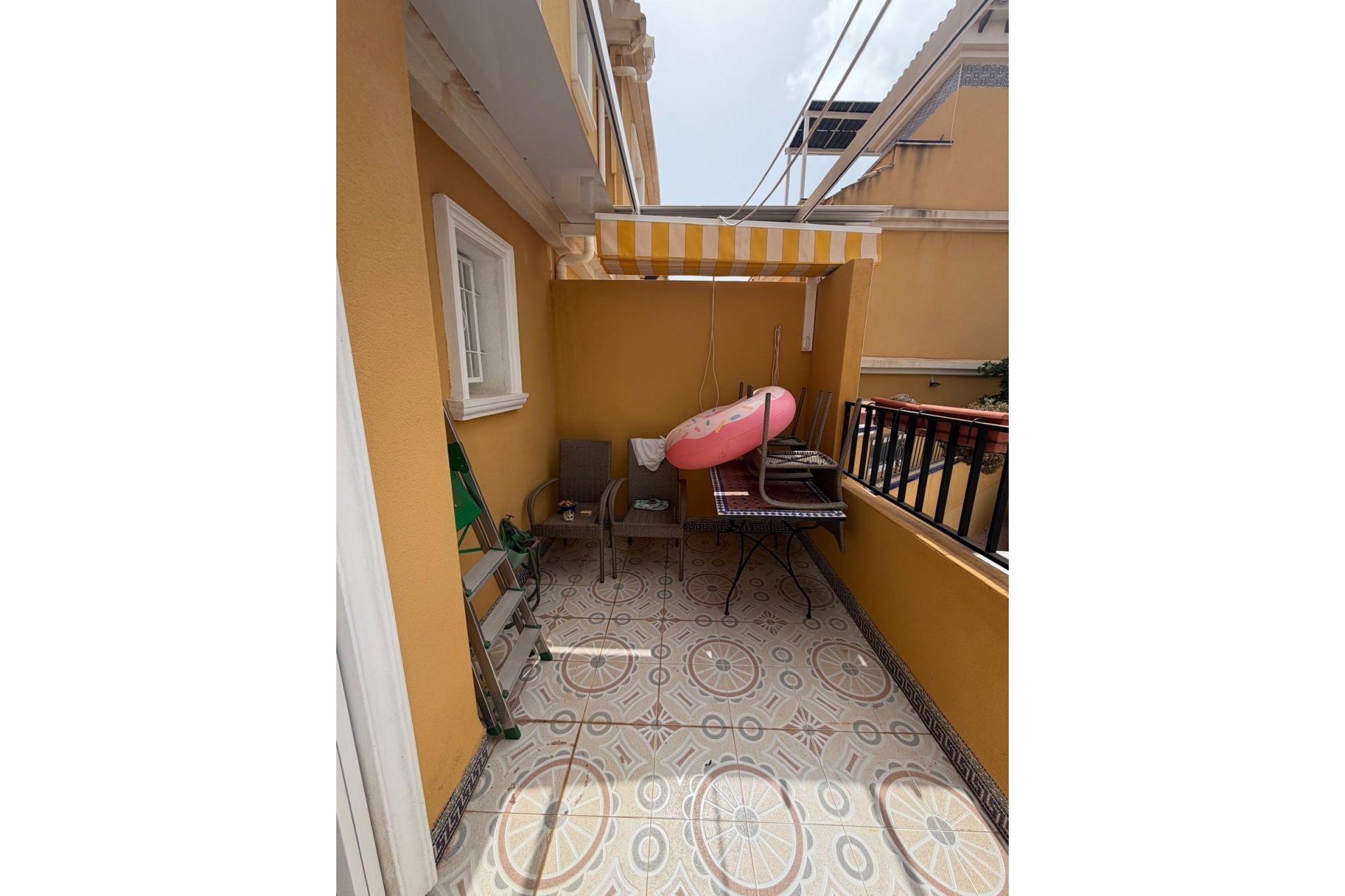 Wiederverkauf - Bungalow -
Torrevieja - Zona Los Frutales