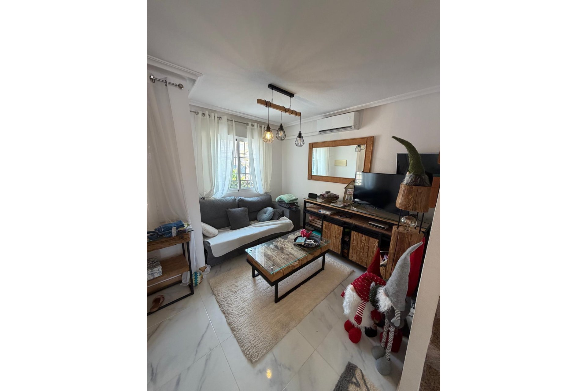 Wiederverkauf - Bungalow -
Torrevieja - Zona Los Frutales