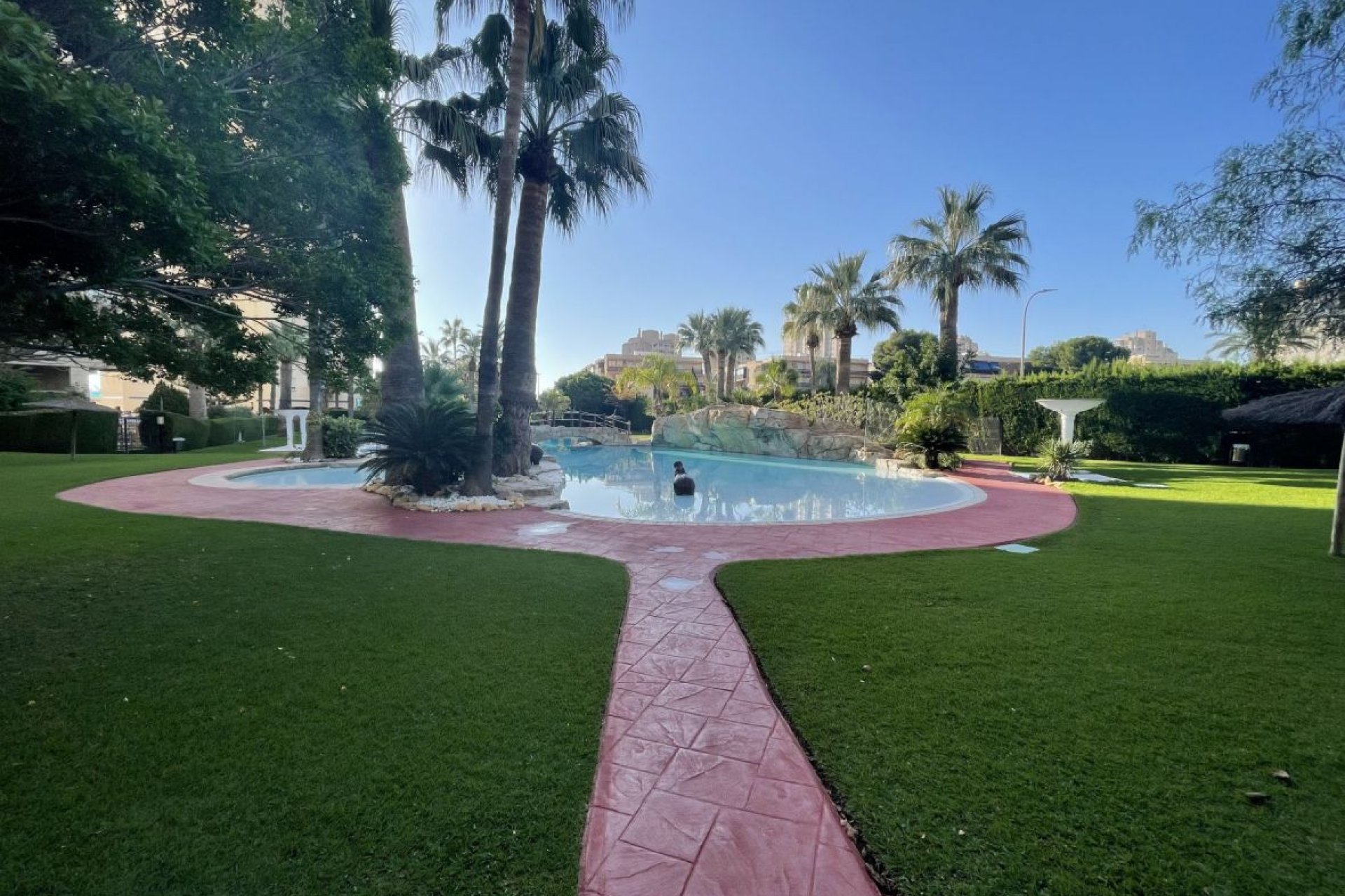 Wiederverkauf - Duplex -
El Campello - Costa Blanca