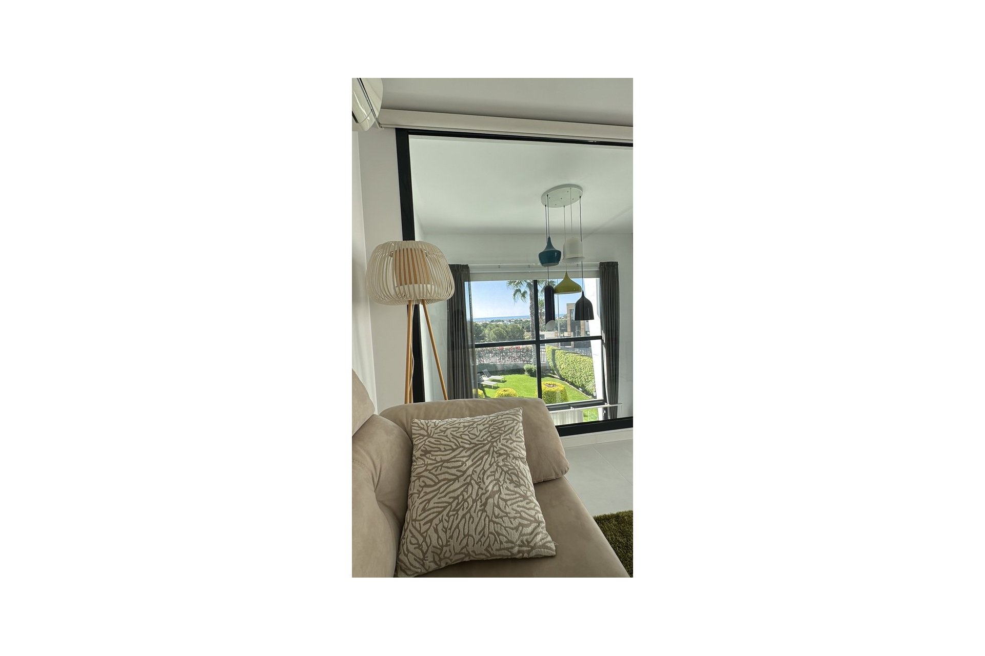Wiederverkauf - Duplex -
Orihuela Costa - Costa Blanca